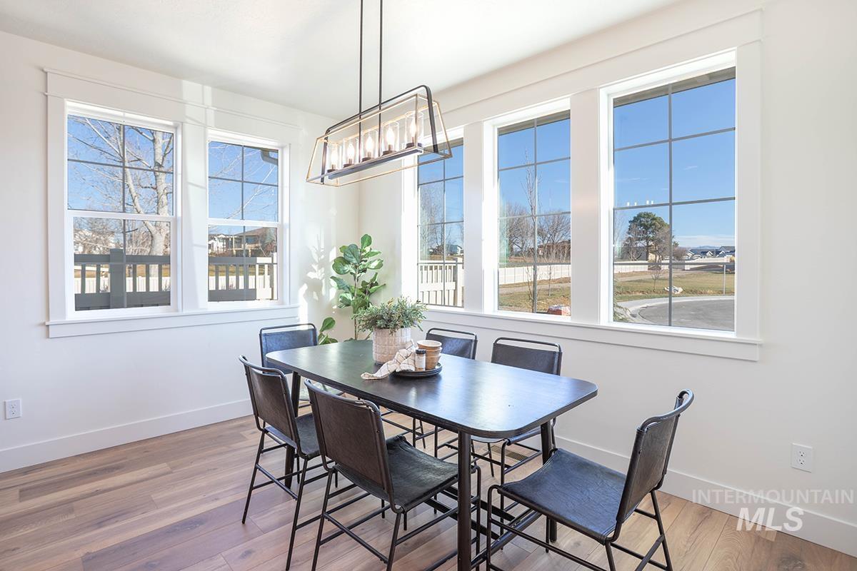 4559 S Courvoisier Pl, Meridian, Idaho 83642-9180, 3 Bedrooms, 2 Bathrooms, Residential For Sale, Price $549,900,MLS 98964736