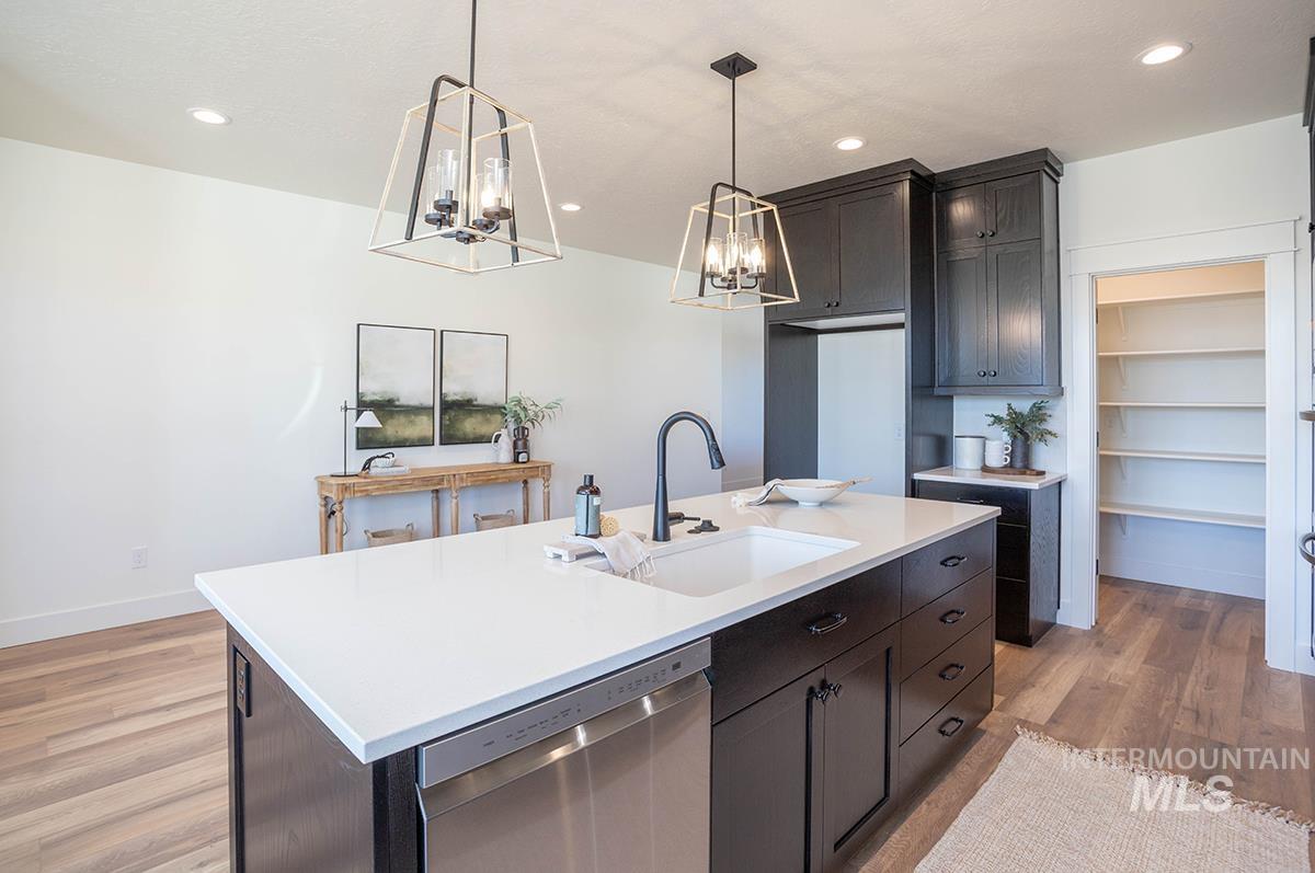 4559 S Courvoisier Pl, Meridian, Idaho 83642-9180, 3 Bedrooms, 2 Bathrooms, Residential For Sale, Price $549,900,MLS 98964736