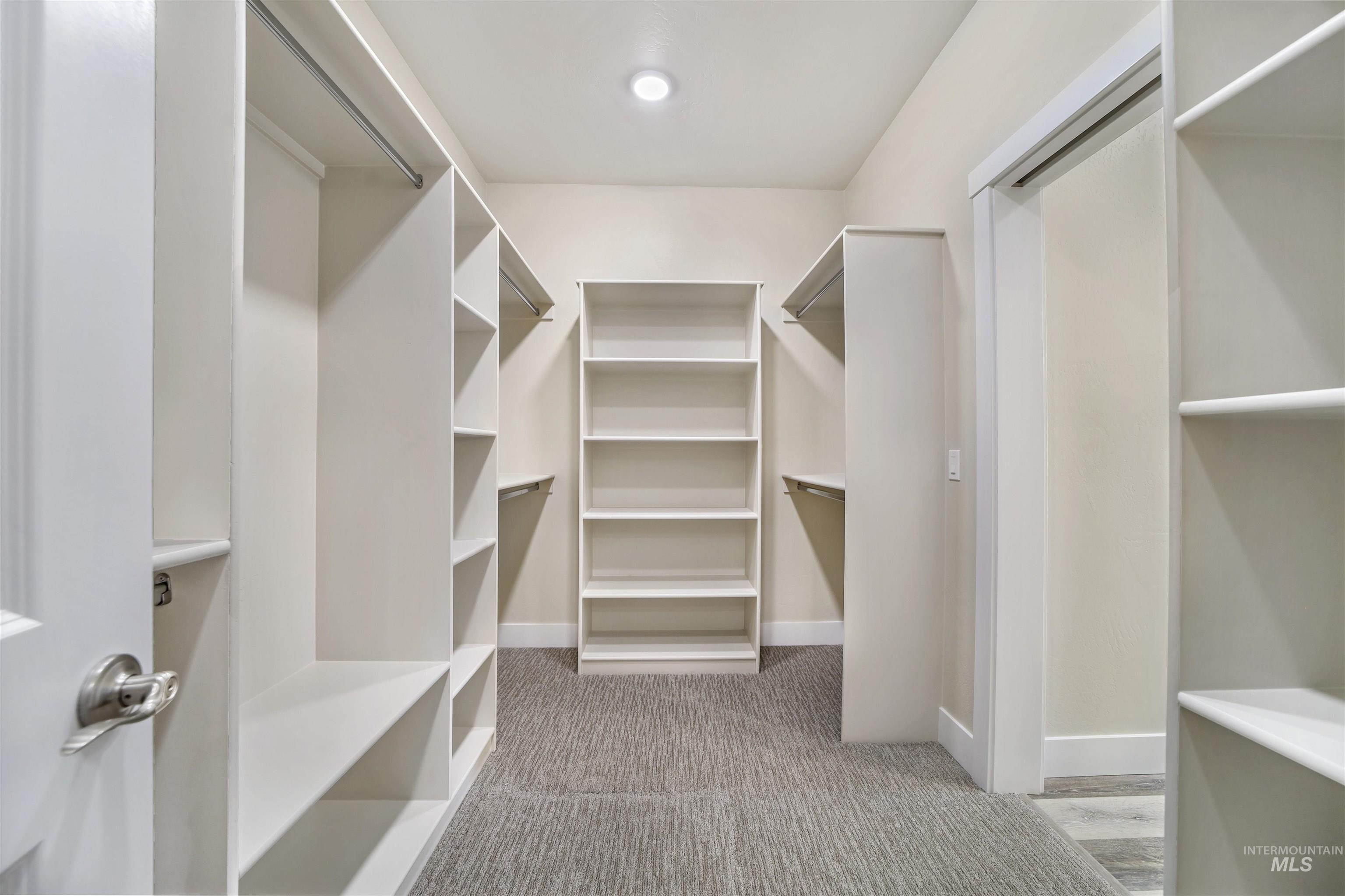 1512 Bird Farm Dr., Jerome, Idaho 83338, 3 Bedrooms, 2.5 Bathrooms, Residential For Sale, Price $429,000, 98964737