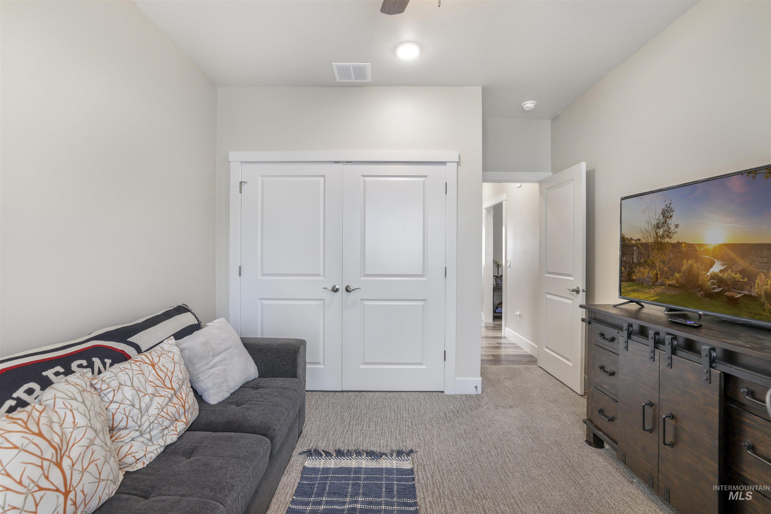 1512 Bird Farm Dr., Jerome, Idaho 83338, 3 Bedrooms, 3 Bathrooms, Residential For Sale, Price $429,000,MLS 98964737