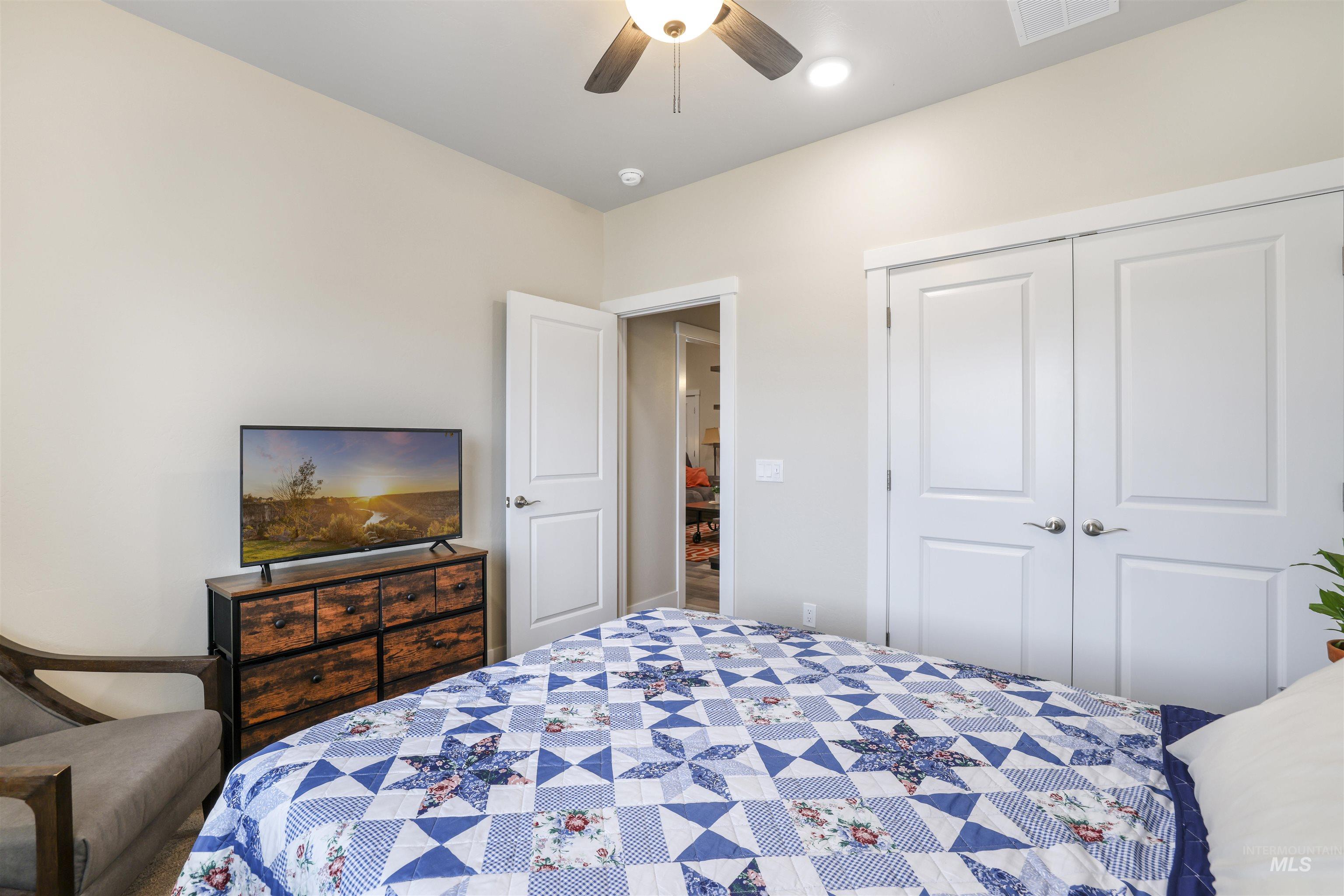 1512 Bird Farm Dr., Jerome, Idaho 83338, 3 Bedrooms, 2.5 Bathrooms, Residential For Sale, Price $429,000, 98964737