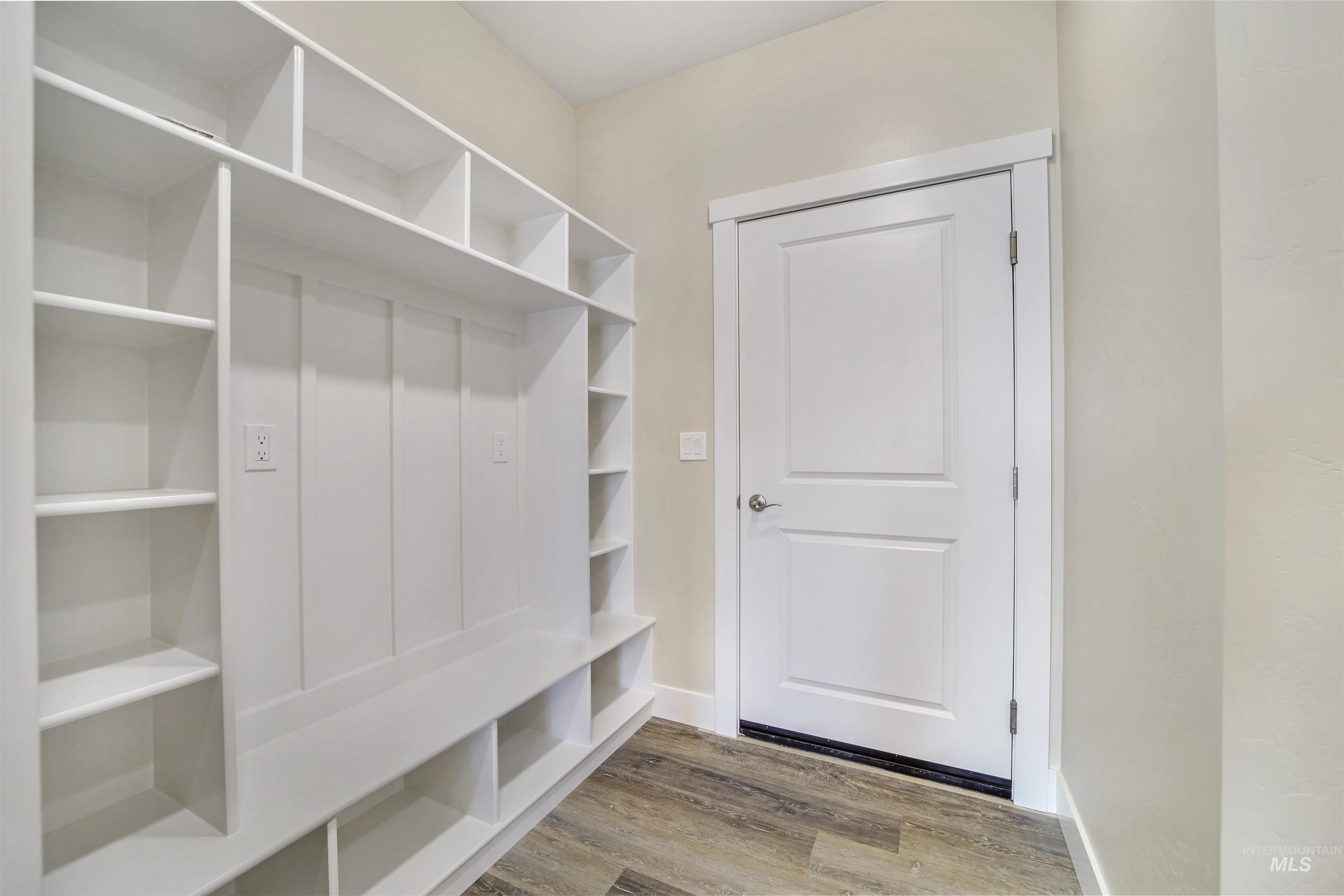 1512 Bird Farm Dr., Jerome, Idaho 83338, 3 Bedrooms, 2.5 Bathrooms, Residential For Sale, Price $429,000, 98964737