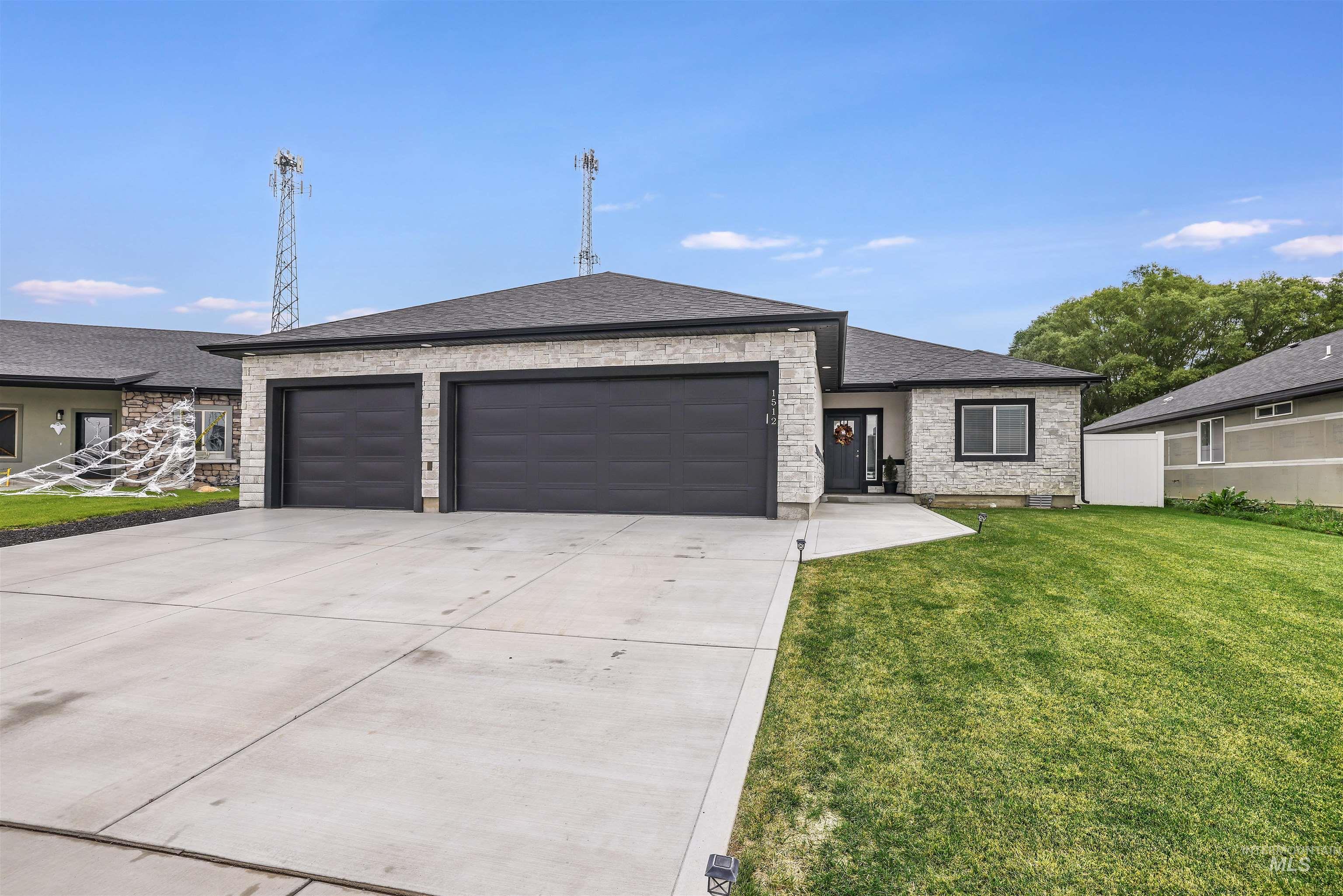 1512 Bird Farm Dr., Jerome, Idaho 83338, 3 Bedrooms, 2.5 Bathrooms, Residential For Sale, Price $429,000, 98964737