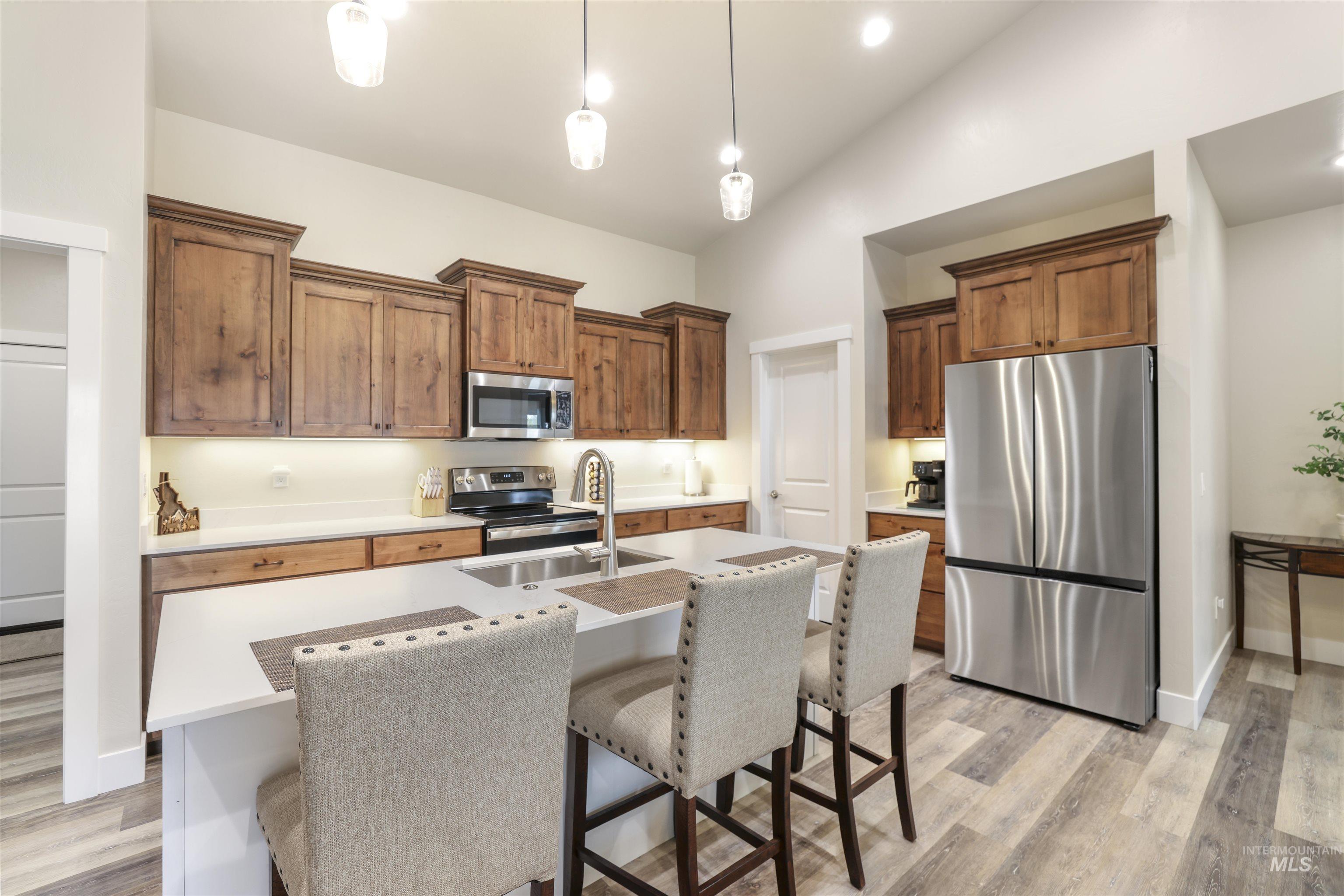 1512 Bird Farm Dr., Jerome, Idaho 83338, 3 Bedrooms, 2.5 Bathrooms, Residential For Sale, Price $429,000, 98964737