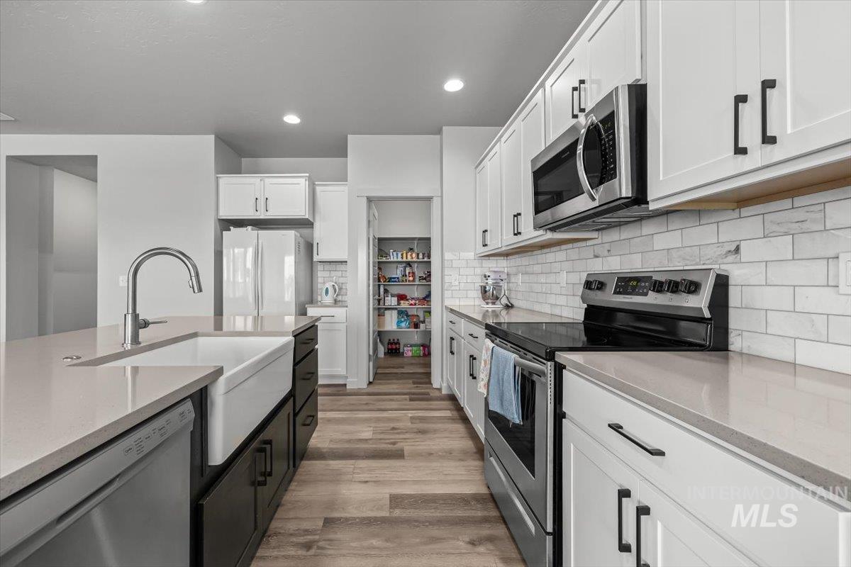 15365 Lutsen Ave, Caldwell, Idaho 83607, 4 Bedrooms, 2 Bathrooms, Residential For Sale, Price $475,000,MLS 98964752