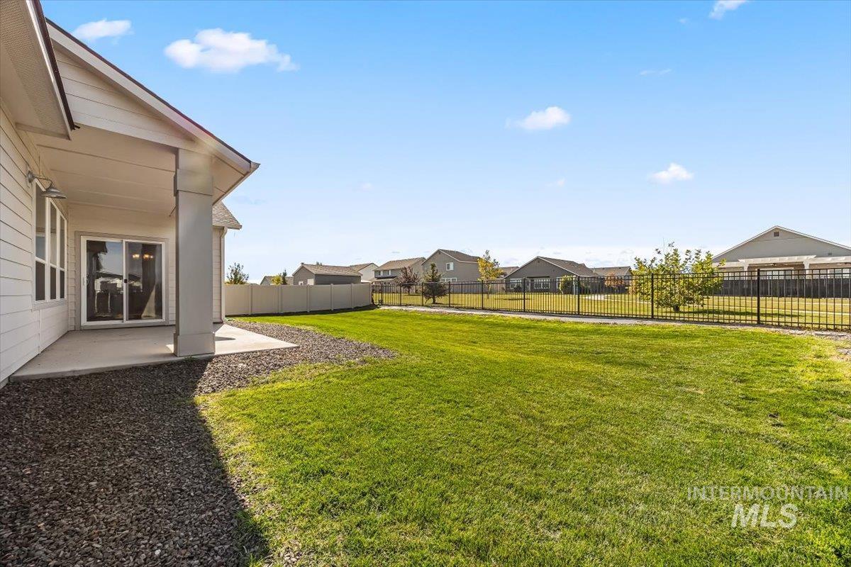 15365 Lutsen Ave, Caldwell, Idaho 83607, 4 Bedrooms, 2 Bathrooms, Residential For Sale, Price $475,000,MLS 98964752