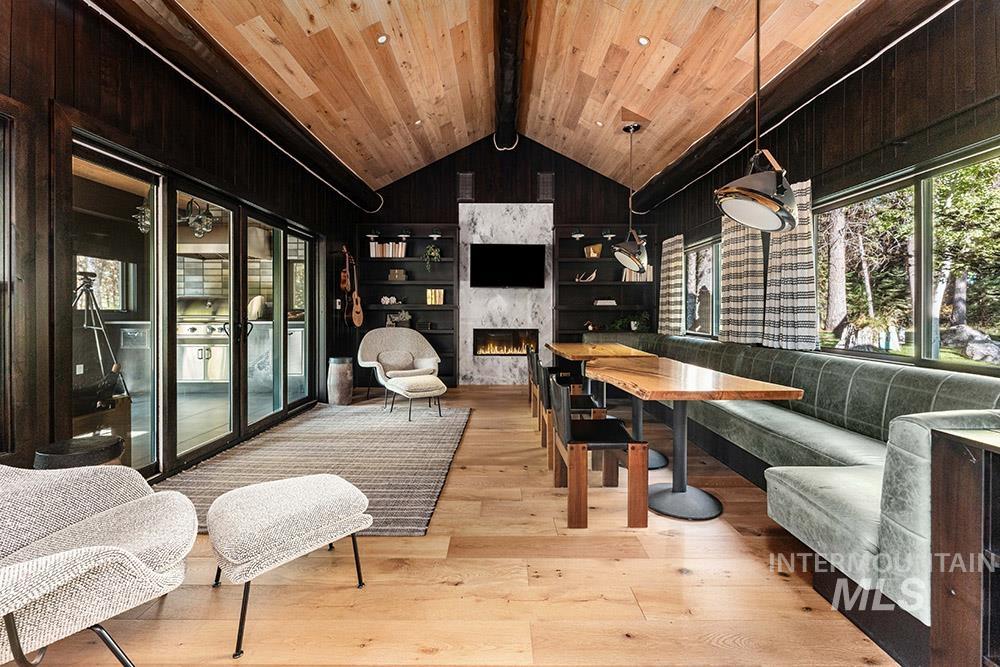 305 Blackhawk Lake Dr., McCall, Idaho 83638, 6 Bedrooms, 4 Bathrooms, Residential For Sale, Price $4,990,000,MLS 98964754