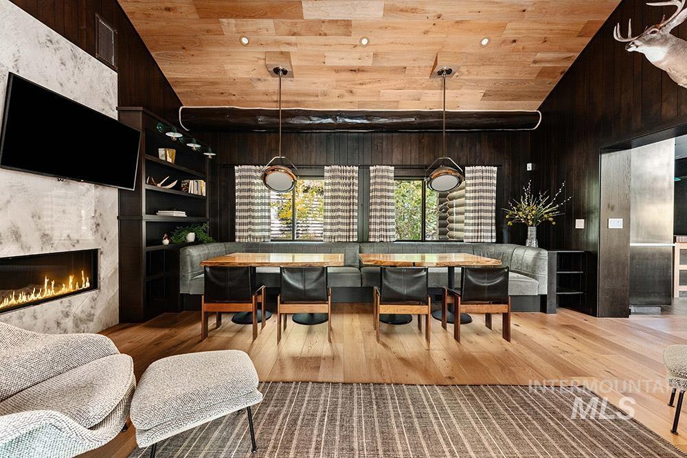 305 Blackhawk Lake Dr., McCall, Idaho 83638, 6 Bedrooms, 4 Bathrooms, Residential For Sale, Price $4,990,000,MLS 98964754