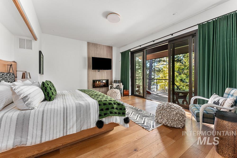 305 Blackhawk Lake Dr., McCall, Idaho 83638, 6 Bedrooms, 4 Bathrooms, Residential For Sale, Price $4,990,000,MLS 98964754