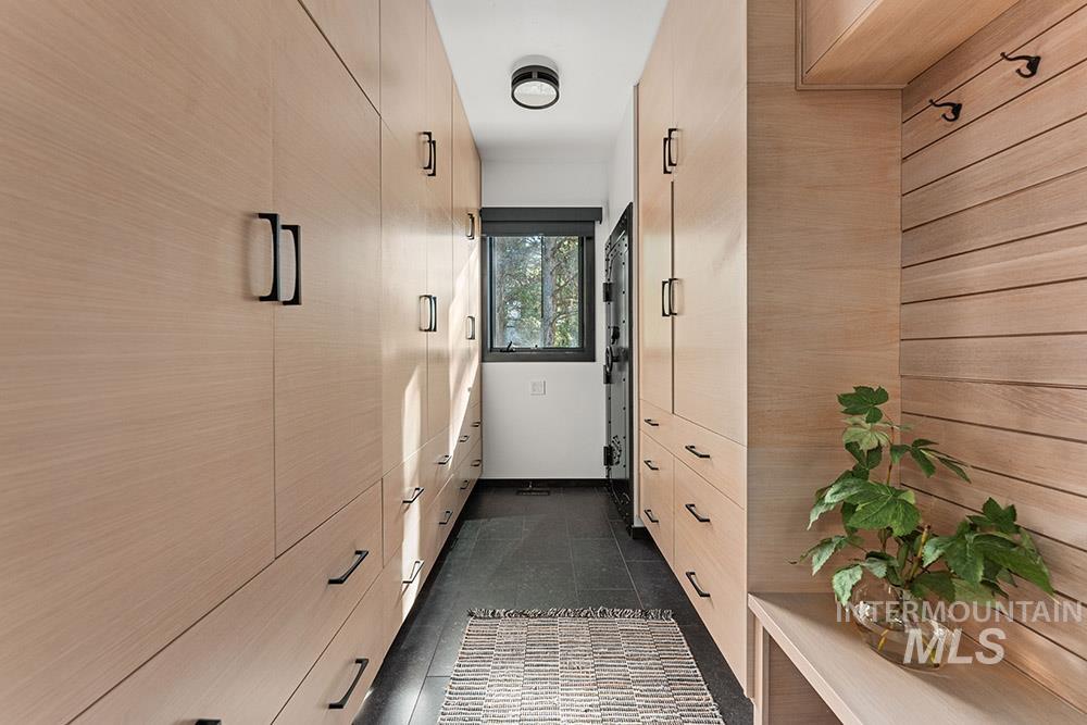 305 Blackhawk Lake Dr., McCall, Idaho 83638, 6 Bedrooms, 4 Bathrooms, Residential For Sale, Price $4,990,000,MLS 98964754