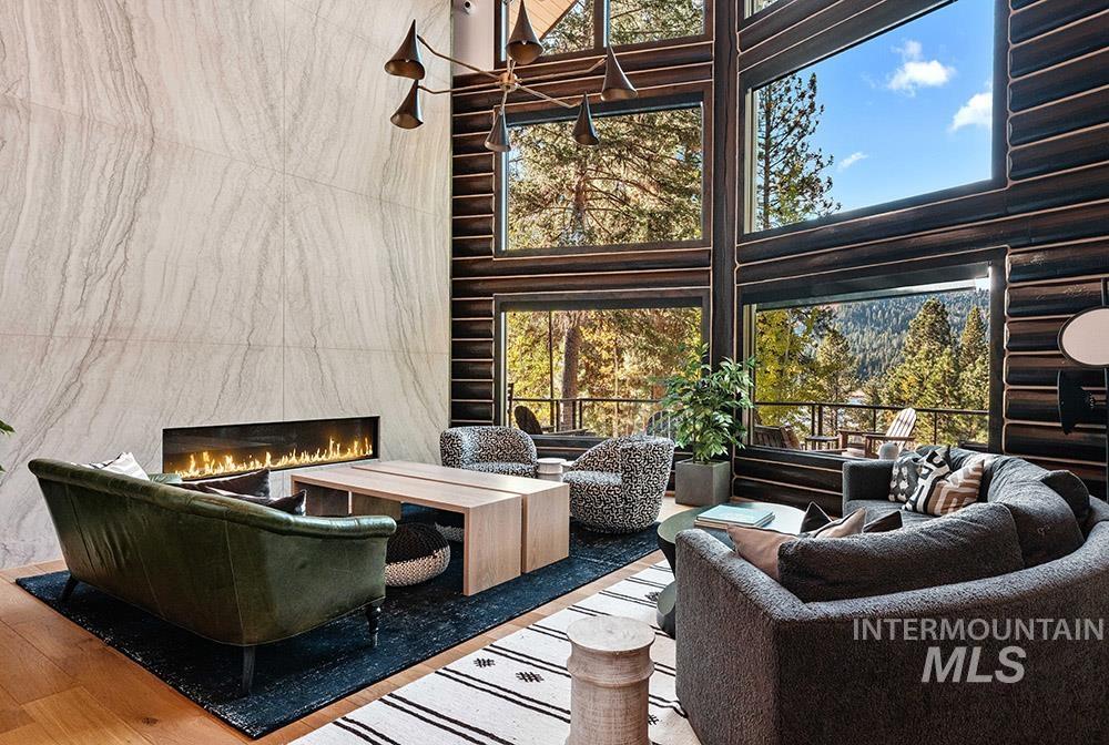 305 Blackhawk Lake Dr., McCall, Idaho 83638, 6 Bedrooms, 4 Bathrooms, Residential For Sale, Price $4,990,000,MLS 98964754