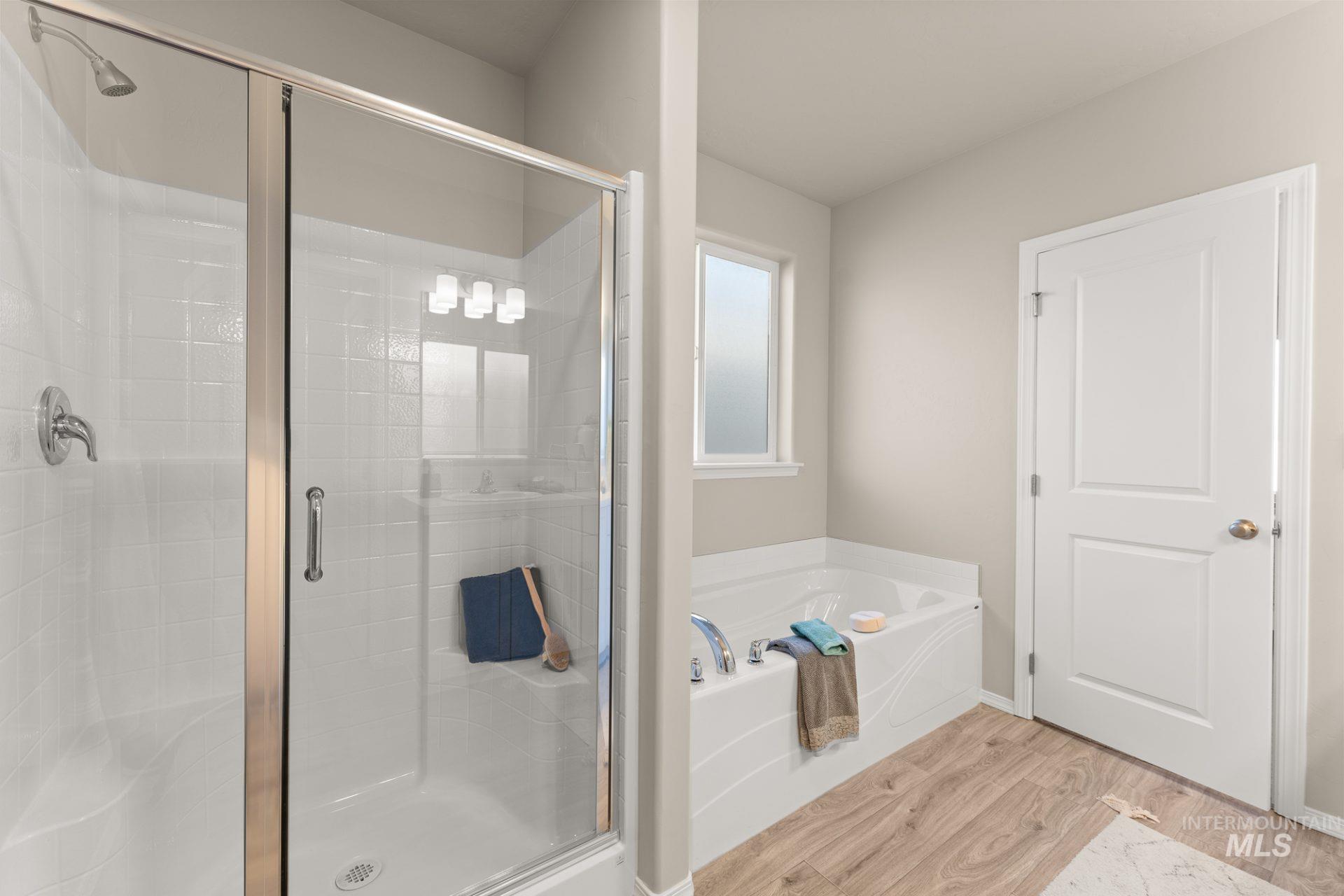 5129 E Pepper St, Nampa, Idaho 83687, 3 Bedrooms, 2 Bathrooms, Residential For Sale, Price $479,990,MLS 98964758