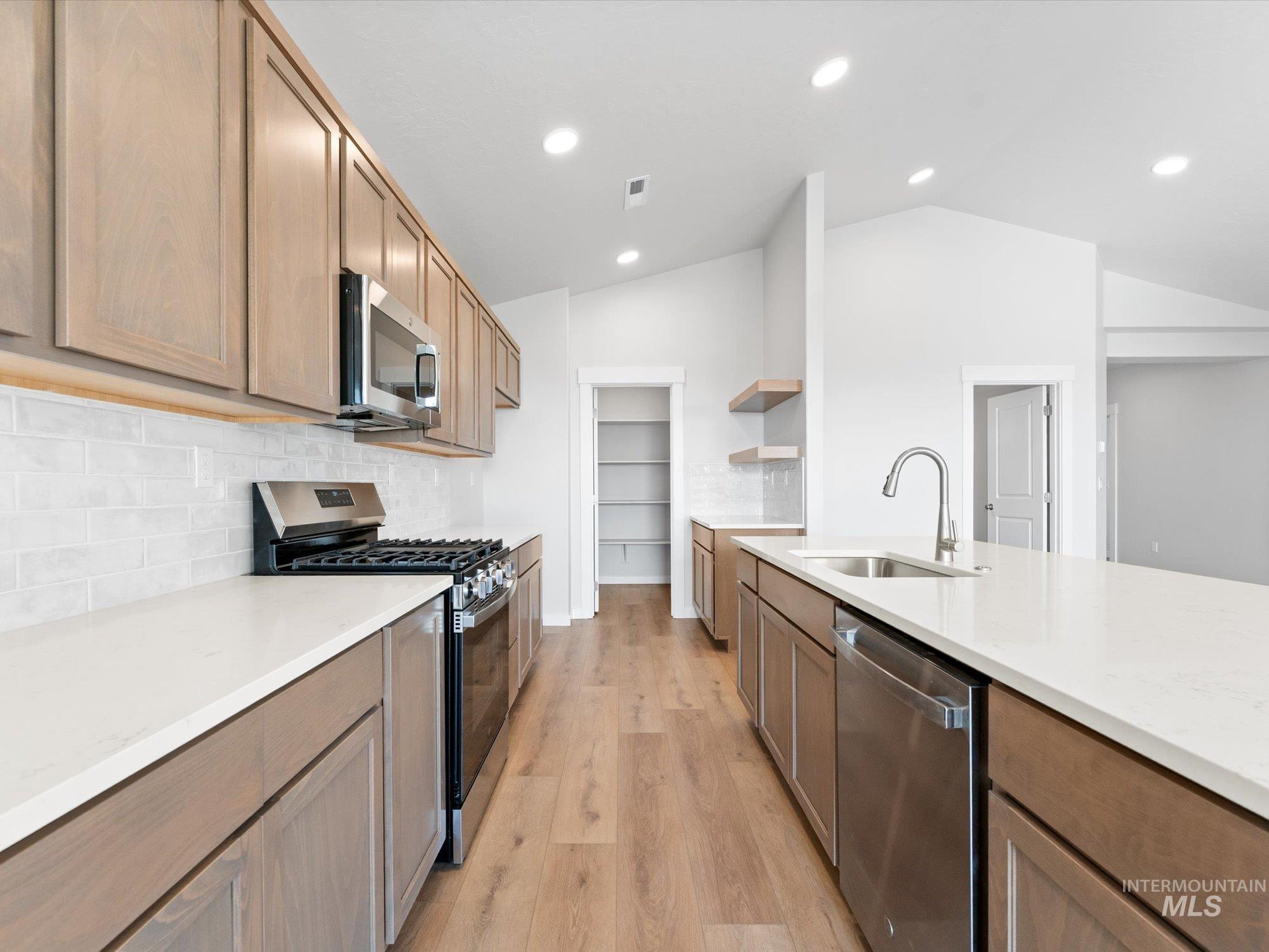 5129 E Pepper St, Nampa, Idaho 83687, 3 Bedrooms, 2 Bathrooms, Residential For Sale, Price $479,990, 98964758