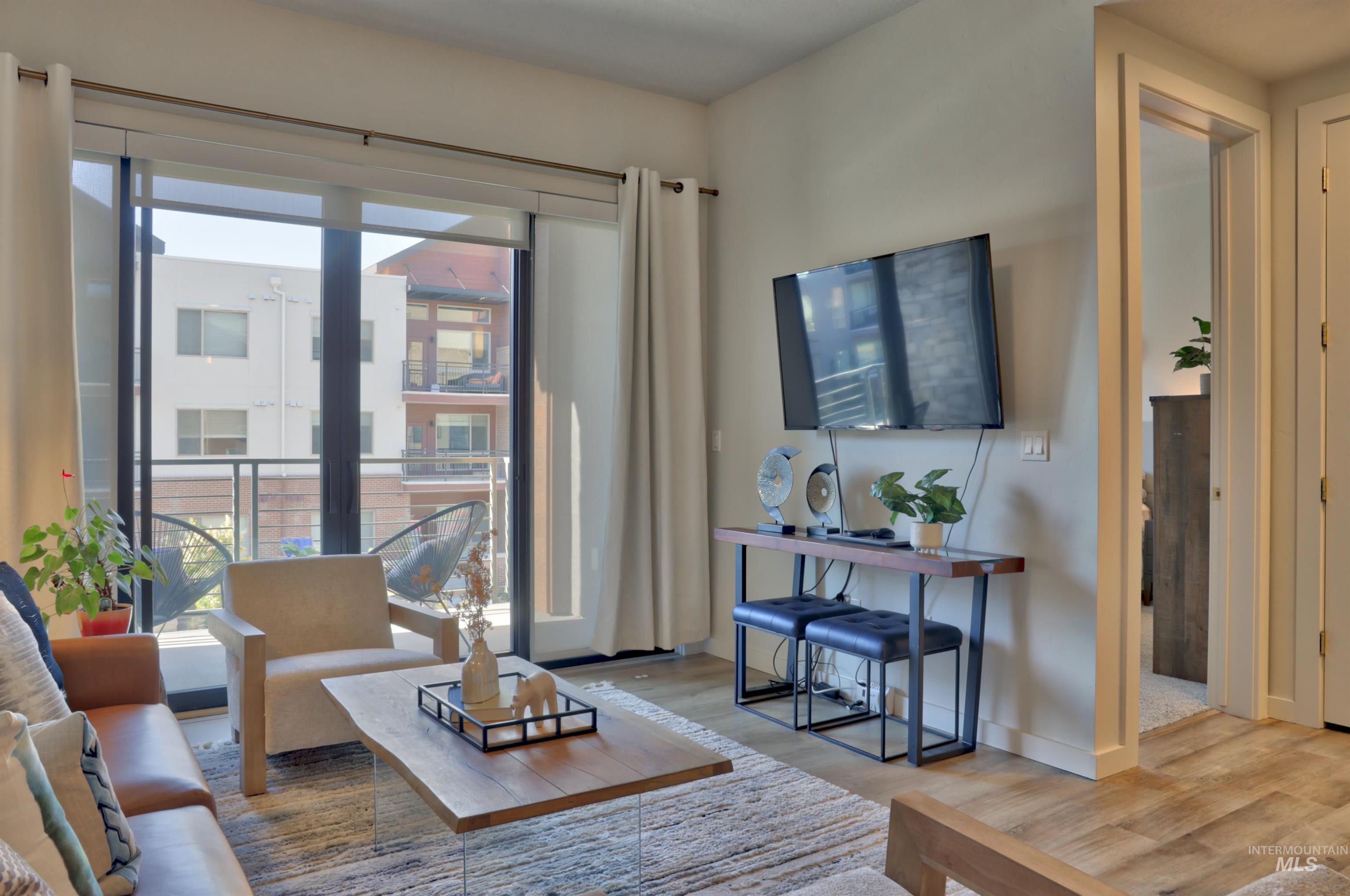 3850 E Haystack St, Boise, Idaho 83716, 1 Bedroom, 1 Bathroom, Residential For Sale, Price $369,900,MLS 98964795