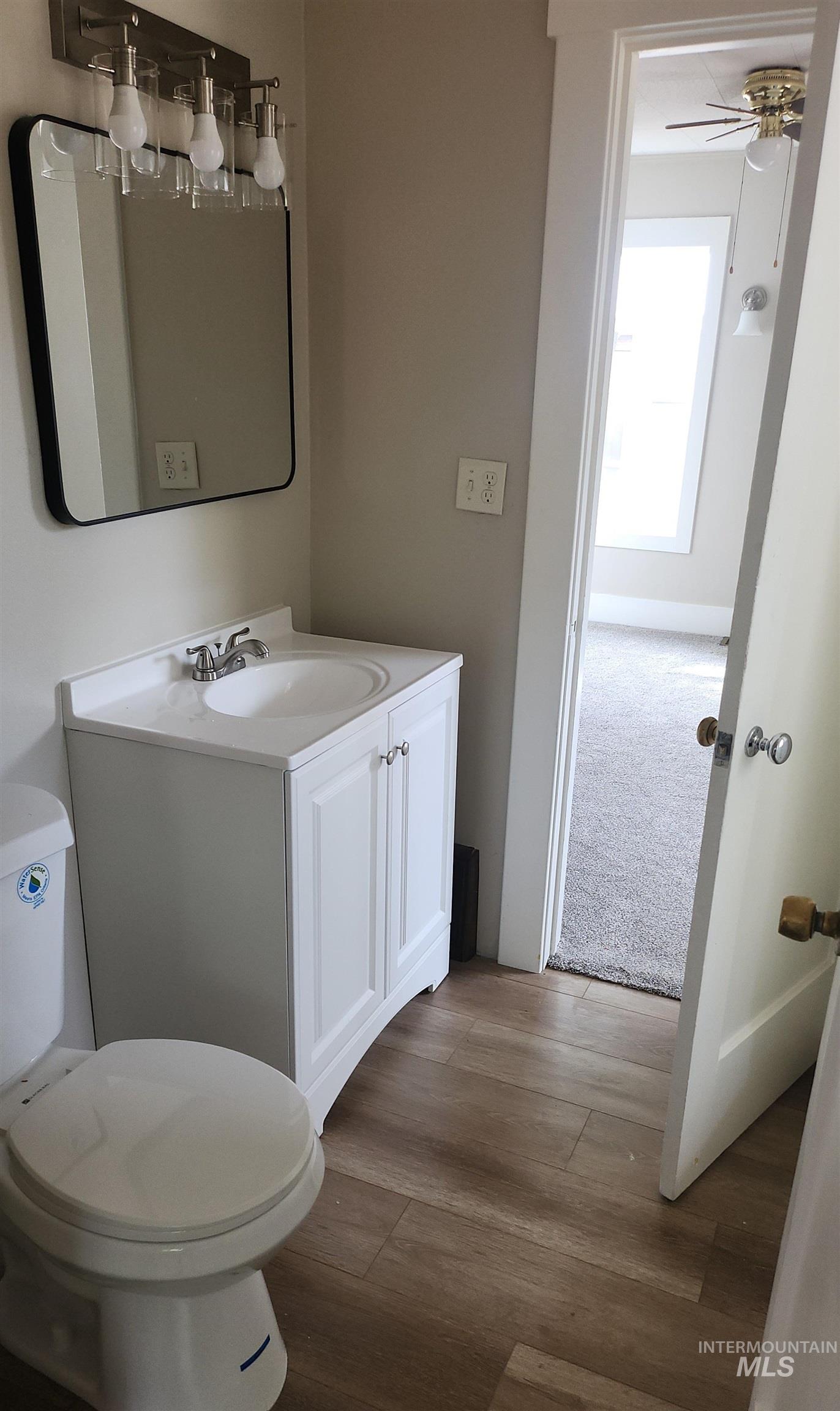 1123 9th Ave. East, Twin Falls, Idaho 83301, 2 Bedrooms, 1 Bathroom, Residential For Sale, Price $229,000,MLS 98964801