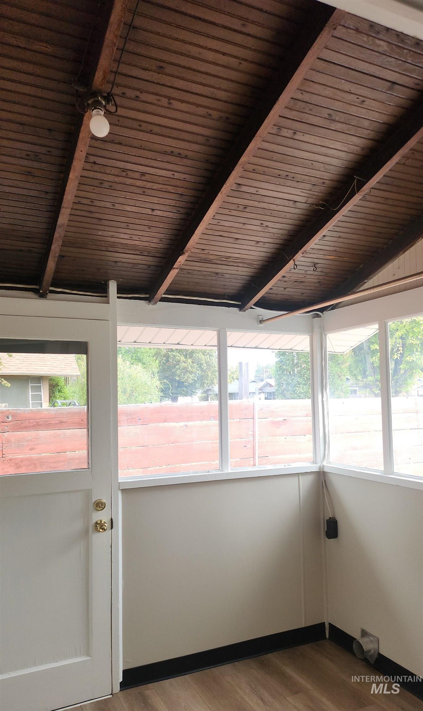 1123 9th Ave. East, Twin Falls, Idaho 83301, 2 Bedrooms, 1 Bathroom, Residential For Sale, Price $229,000,MLS 98964801