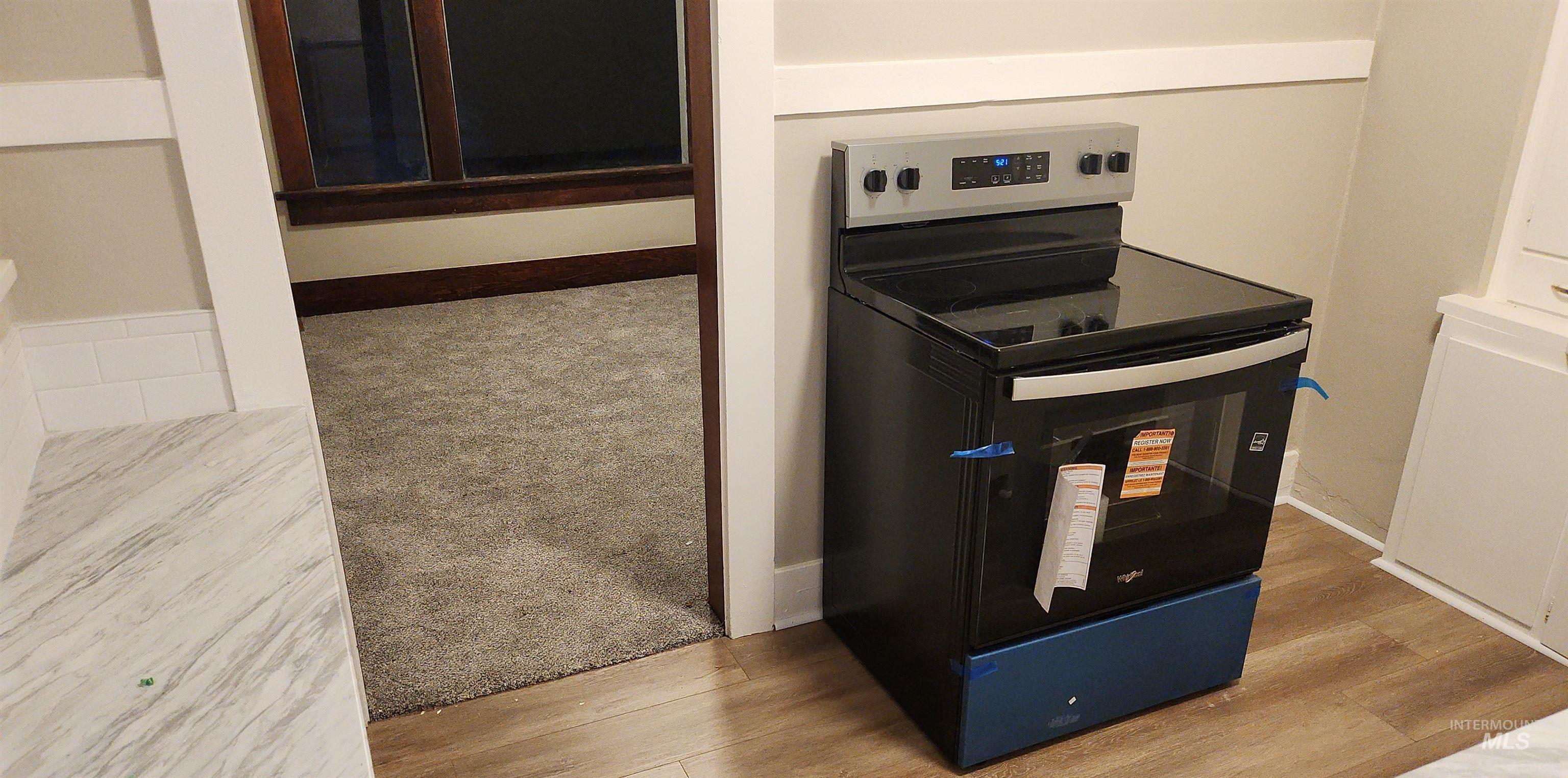 1123 9th Ave. East, Twin Falls, Idaho 83301, 2 Bedrooms, 1 Bathroom, Residential For Sale, Price $229,000,MLS 98964801