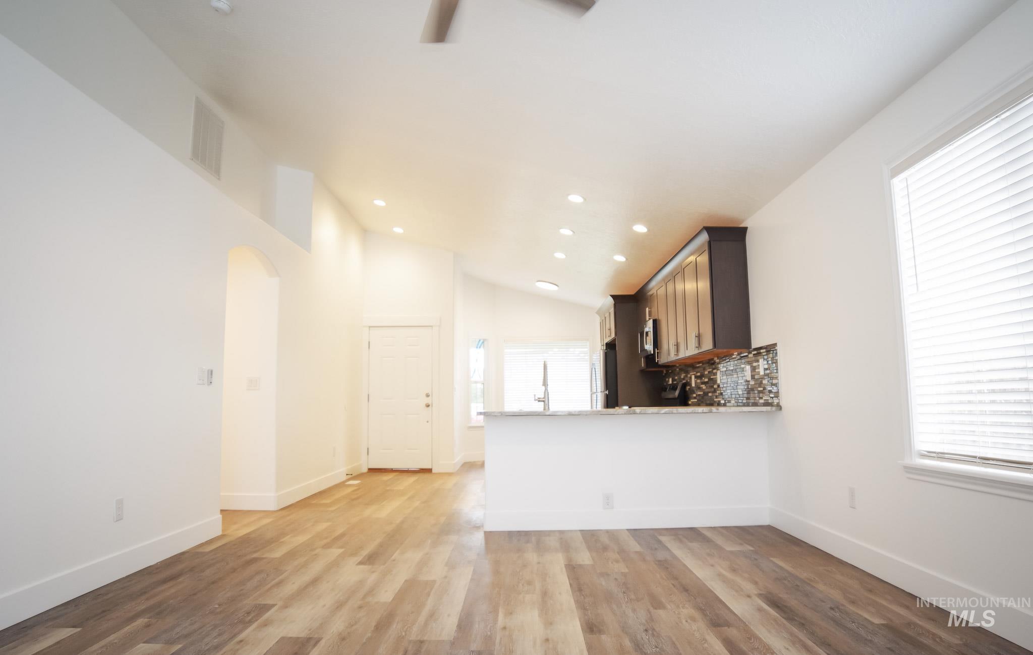 1144 S Grayling Ave., Meridian, Idaho 83642, 3 Bedrooms, 2 Bathrooms, Residential For Sale, Price $405,432,MLS 98964804