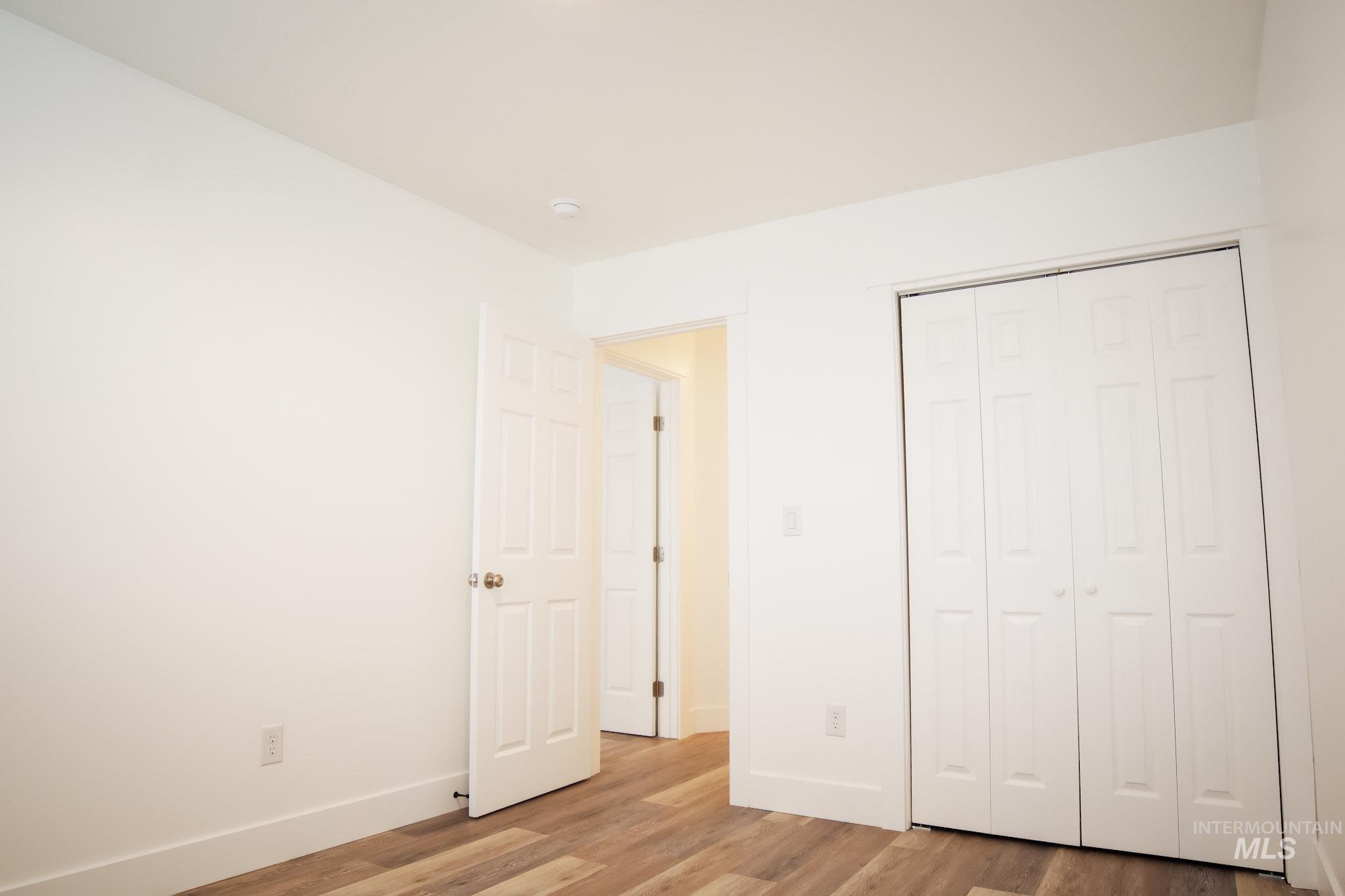 1144 S Grayling Ave., Meridian, Idaho 83642, 3 Bedrooms, 2 Bathrooms, Residential For Sale, Price $405,432,MLS 98964804