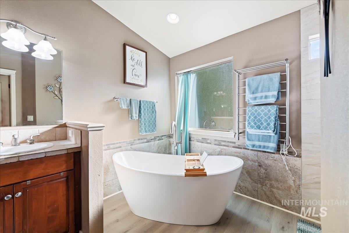 2151 W Teano, Meridian, Idaho 83646, 6 Bedrooms, 3 Bathrooms, Residential For Sale, Price $789,000,MLS 98964809