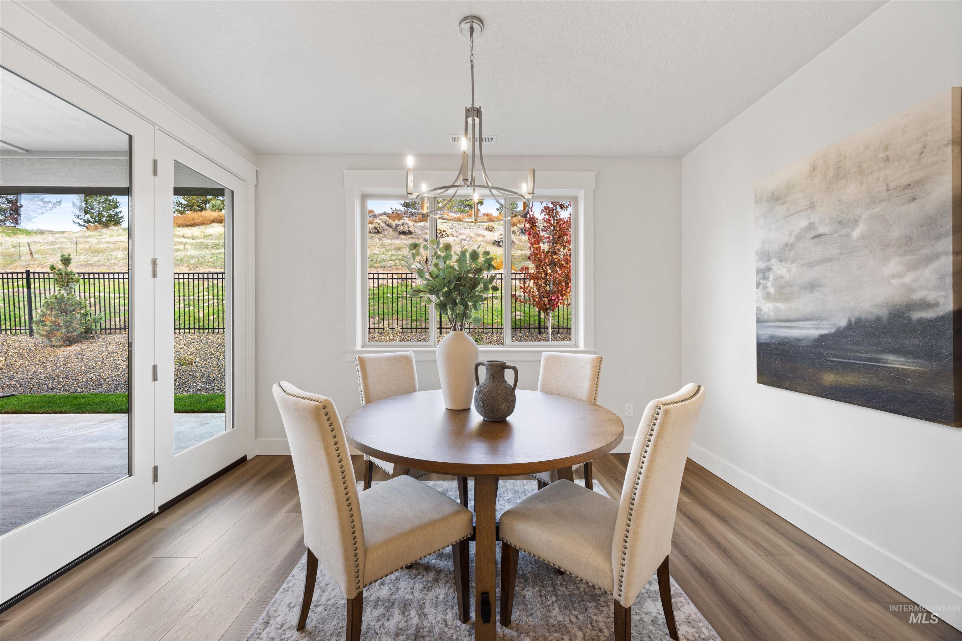 1106 E Rockhurst Ln, Eagle, Idaho 83616, 3 Bedrooms, 2.5 Bathrooms, Residential For Sale, Price $739,800,MLS 98964815