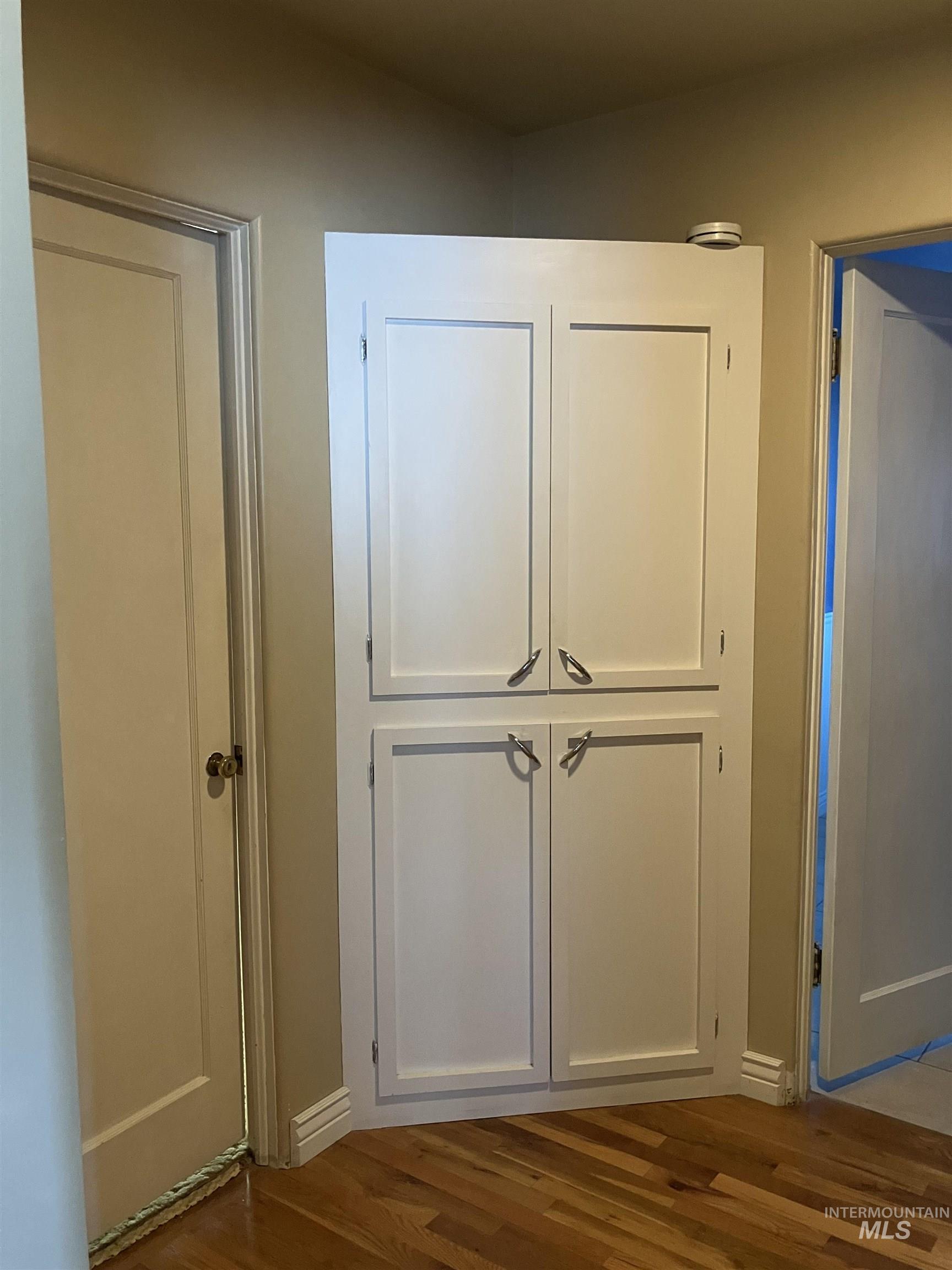 1111 E Main Street, Emmett, Idaho 83617, 3 Bedrooms, 2 Bathrooms, Residential For Sale, Price $425,000,MLS 98964819