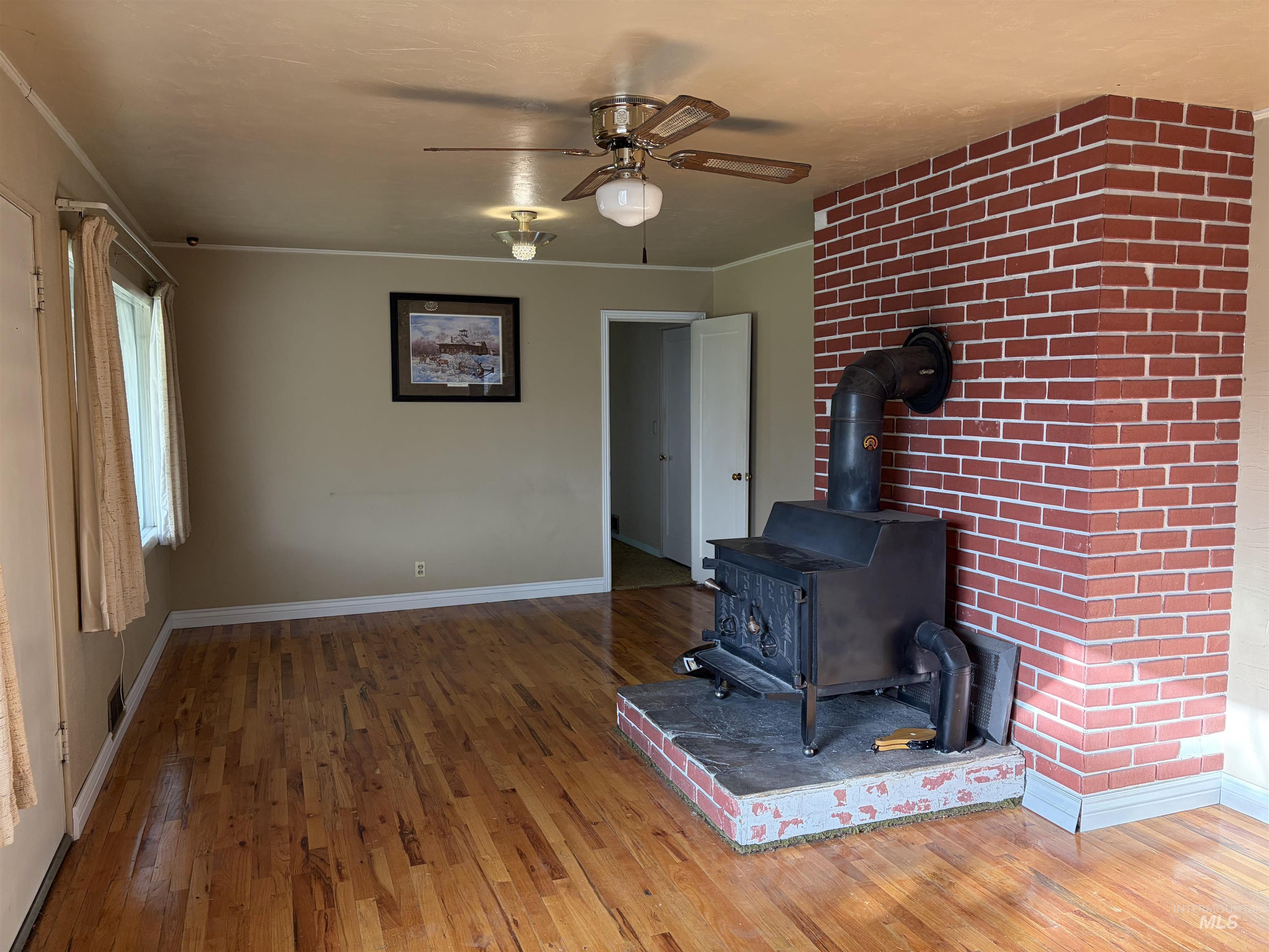 1111 E Main Street, Emmett, Idaho 83617, 3 Bedrooms, 2 Bathrooms, Residential For Sale, Price $425,000,MLS 98964819