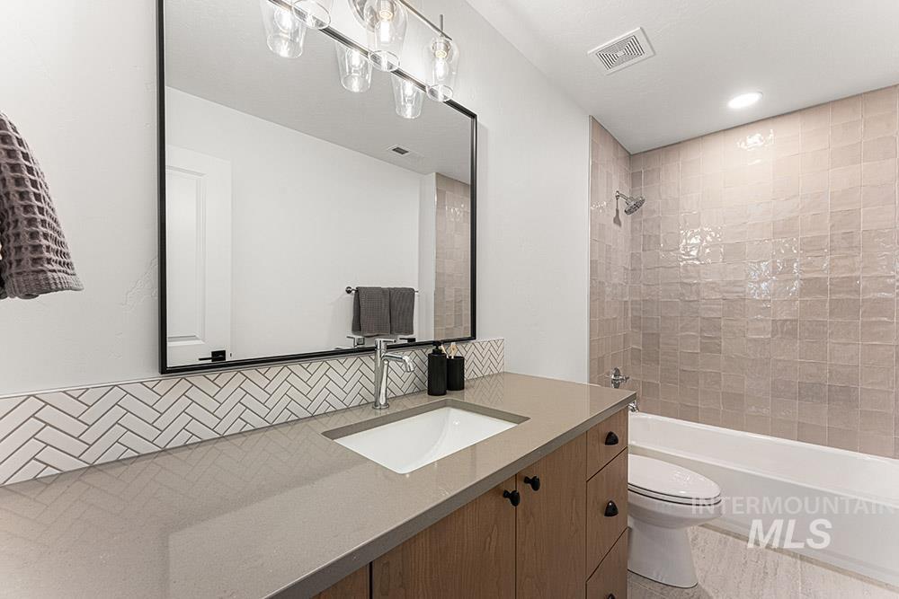 3540 W Anderson St, Boise, Idaho 83703, 4 Bedrooms, 3.5 Bathrooms, Residential For Sale, Price $639,900,MLS 98964821