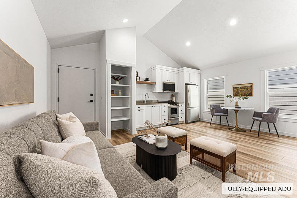 3540 W Anderson St, Boise, Idaho 83703, 4 Bedrooms, 3.5 Bathrooms, Residential For Sale, Price $639,900,MLS 98964821