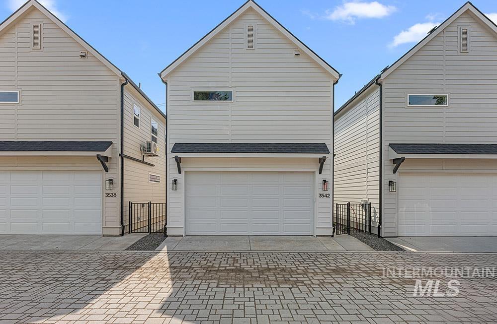 3540 W Anderson St, Boise, Idaho 83703, 4 Bedrooms, 3.5 Bathrooms, Residential For Sale, Price $639,900,MLS 98964821