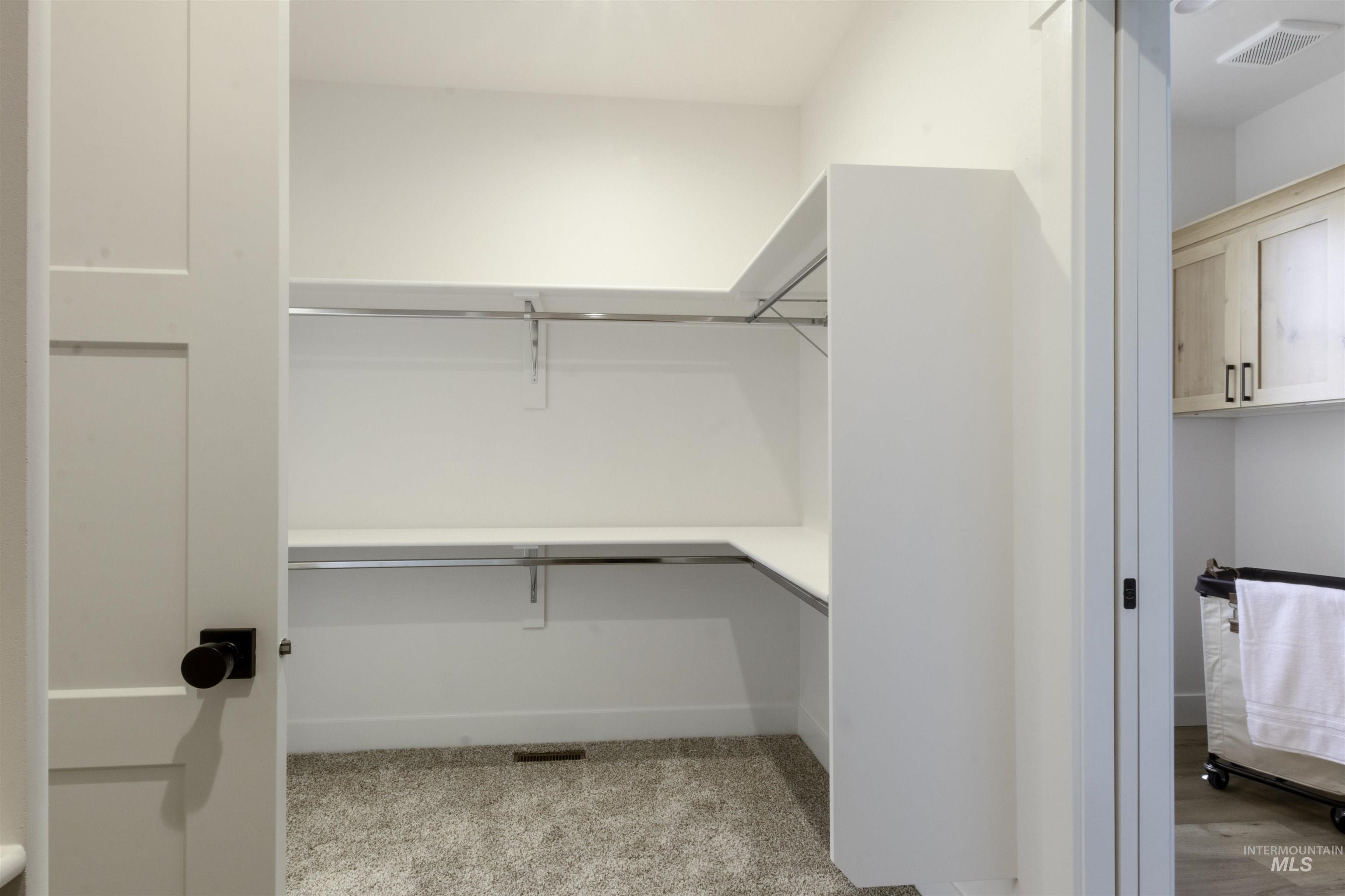 2409 Jackson St N, Jerome, Idaho 83338, 3 Bedrooms, 2 Bathrooms, Residential For Sale, Price $429,000,MLS 98964832