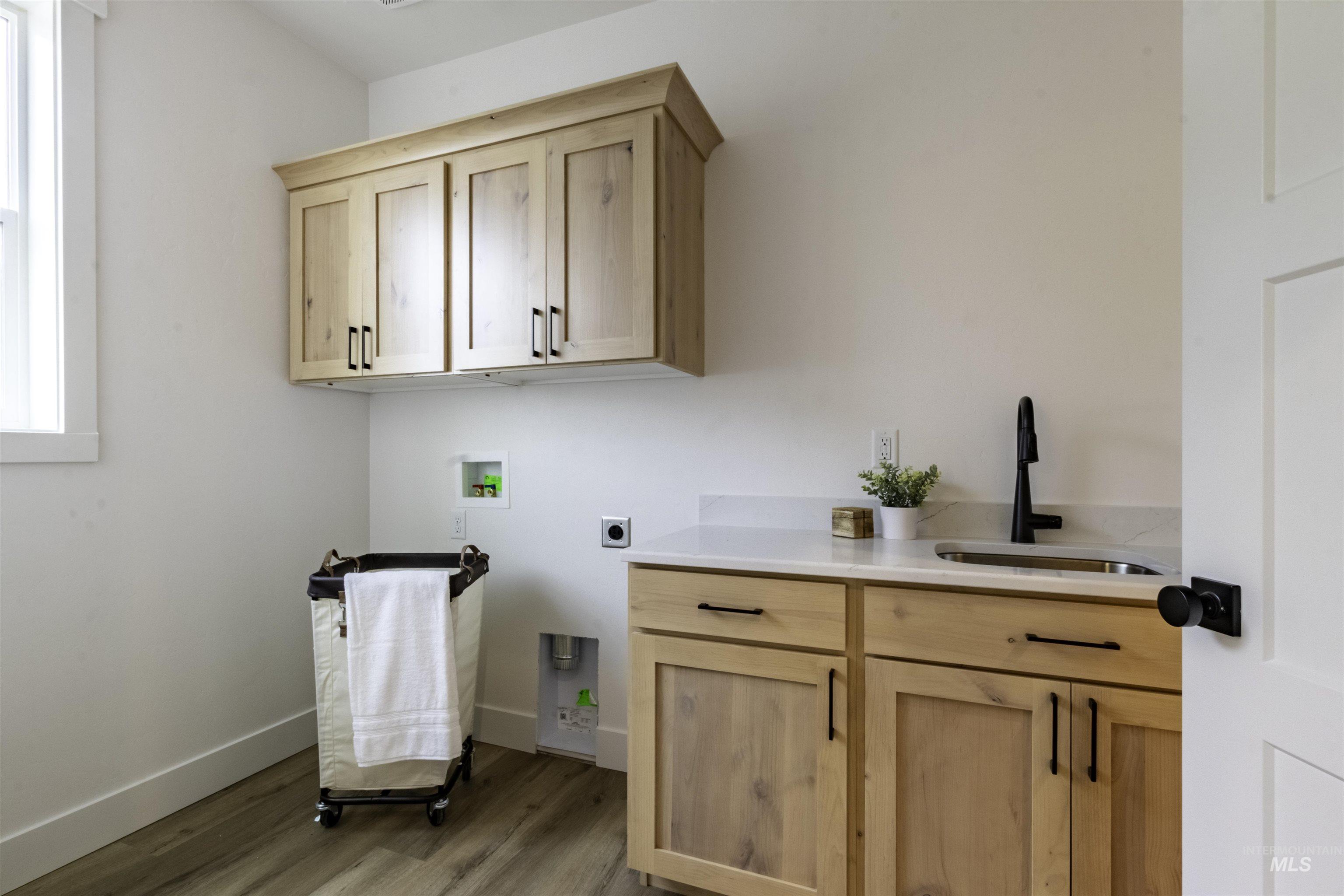 2409 Jackson St N, Jerome, Idaho 83338, 3 Bedrooms, 2 Bathrooms, Residential For Sale, Price $429,000,MLS 98964832