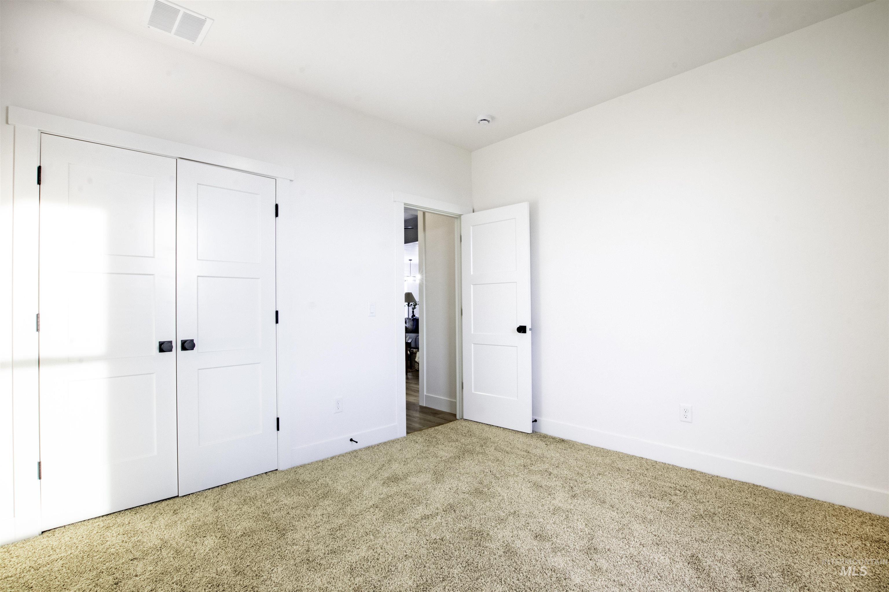 2409 Jackson St N, Jerome, Idaho 83338, 3 Bedrooms, 2 Bathrooms, Residential For Sale, Price $429,000,MLS 98964832