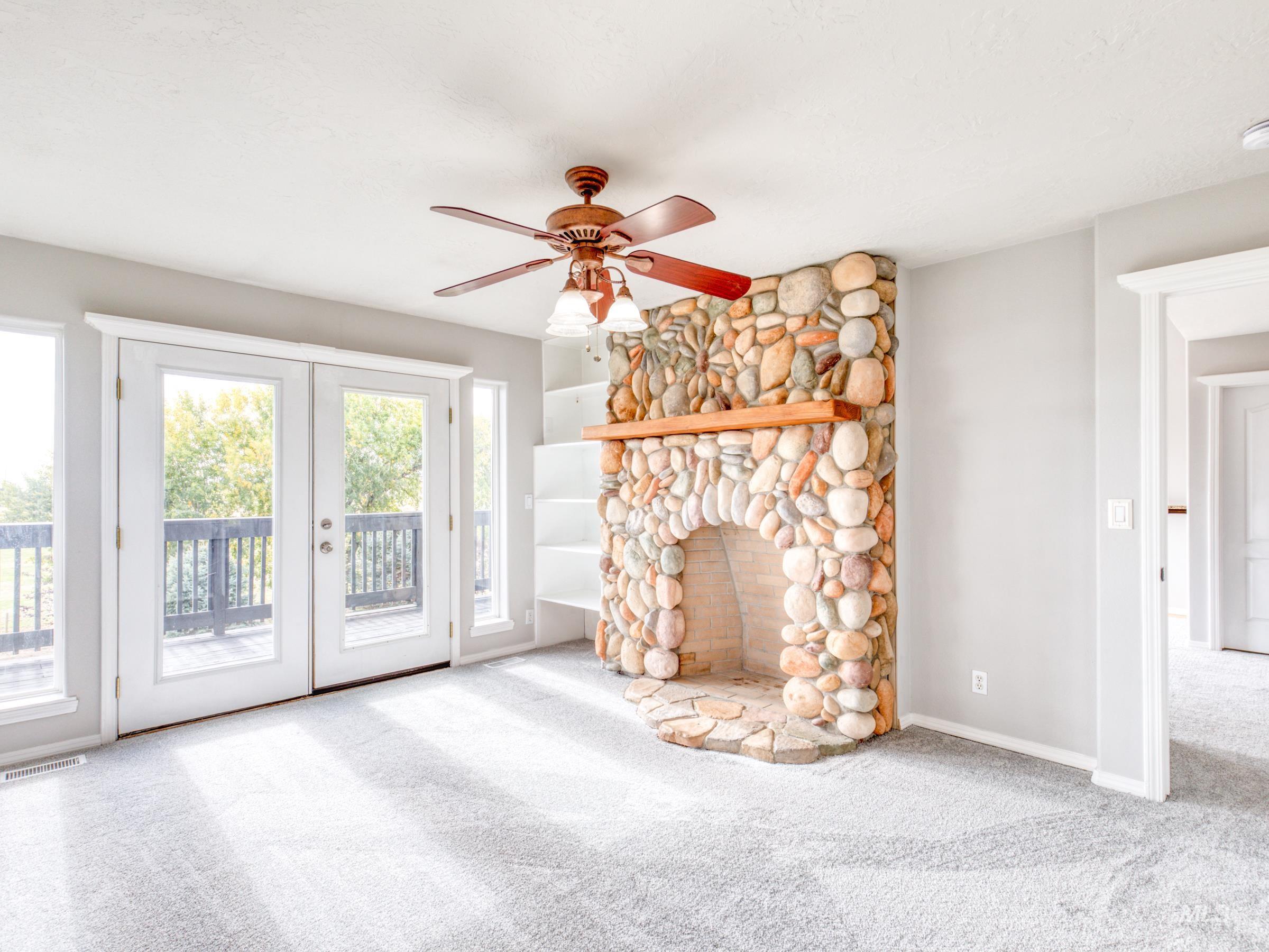 16277 Sand Hollow Rd, Caldwell, Idaho 83607, 6 Bedrooms, 3.5 Bathrooms, Residential For Sale, Price $849,000,MLS 98964843