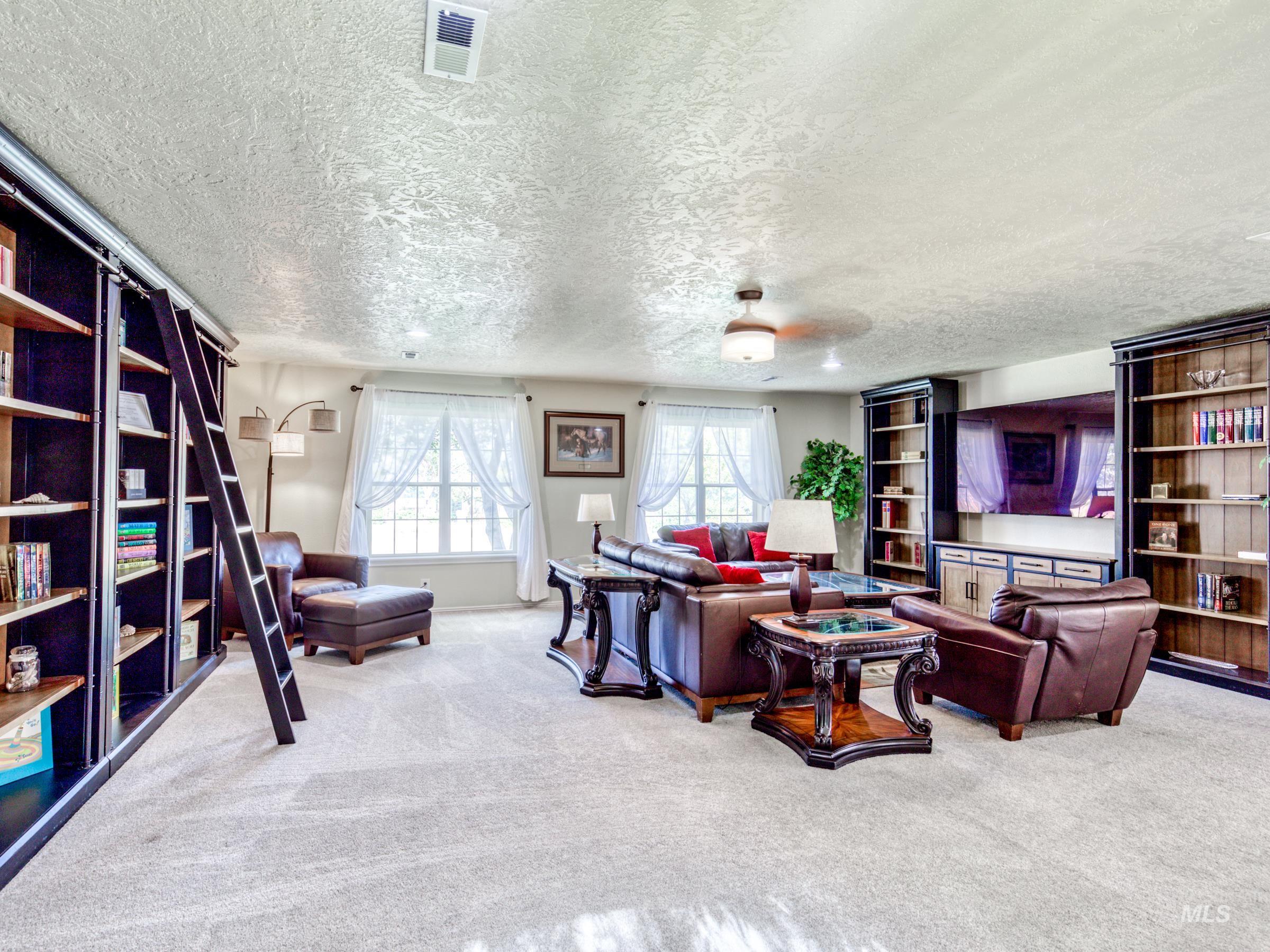 16277 Sand Hollow Rd, Caldwell, Idaho 83607, 6 Bedrooms, 3.5 Bathrooms, Residential For Sale, Price $849,000,MLS 98964843