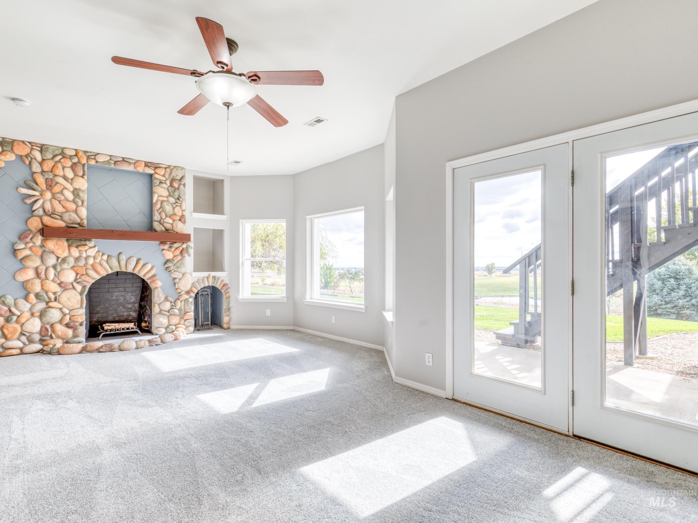 16277 Sand Hollow Rd, Caldwell, Idaho 83607, 6 Bedrooms, 3.5 Bathrooms, Residential For Sale, Price $849,000,MLS 98964843