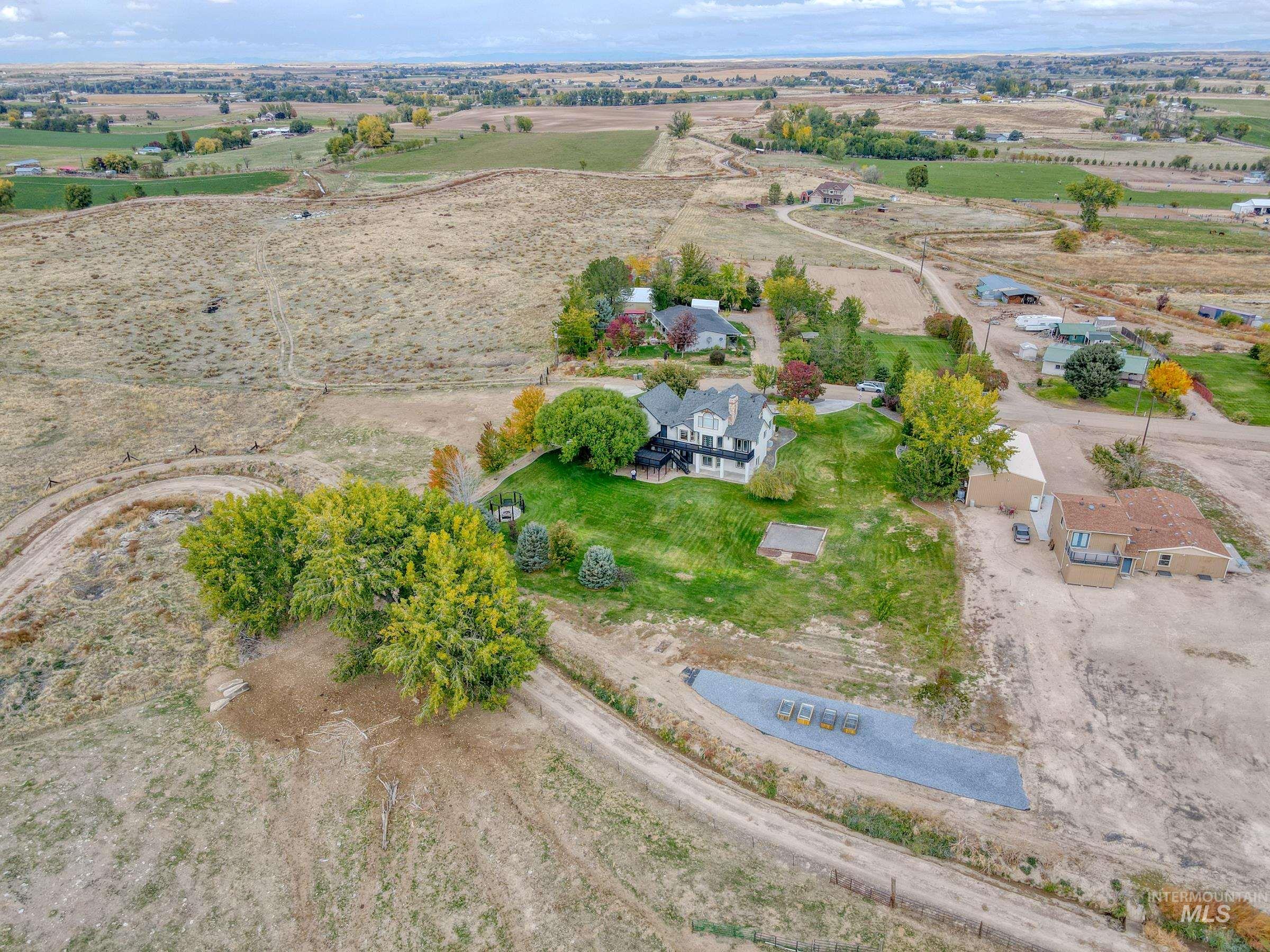 16277 Sand Hollow Rd, Caldwell, Idaho 83607, 6 Bedrooms, 3.5 Bathrooms, Residential For Sale, Price $849,000,MLS 98964843