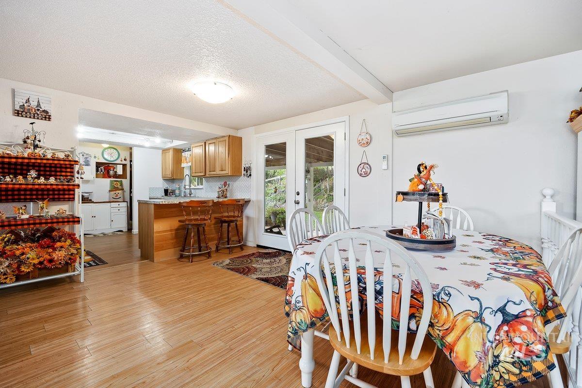 598 N Gray, King Hill, Idaho 83633, 3 Bedrooms, 1.5 Bathrooms, Residential For Sale, Price $380,000,MLS 98964858