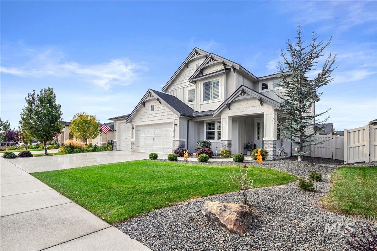 1685 Shoal Point Ave, Middleton, Idaho 83644, 4 Bedrooms, 2.5 Bathrooms, Residential For Sale, Price $649,900,MLS 98964865