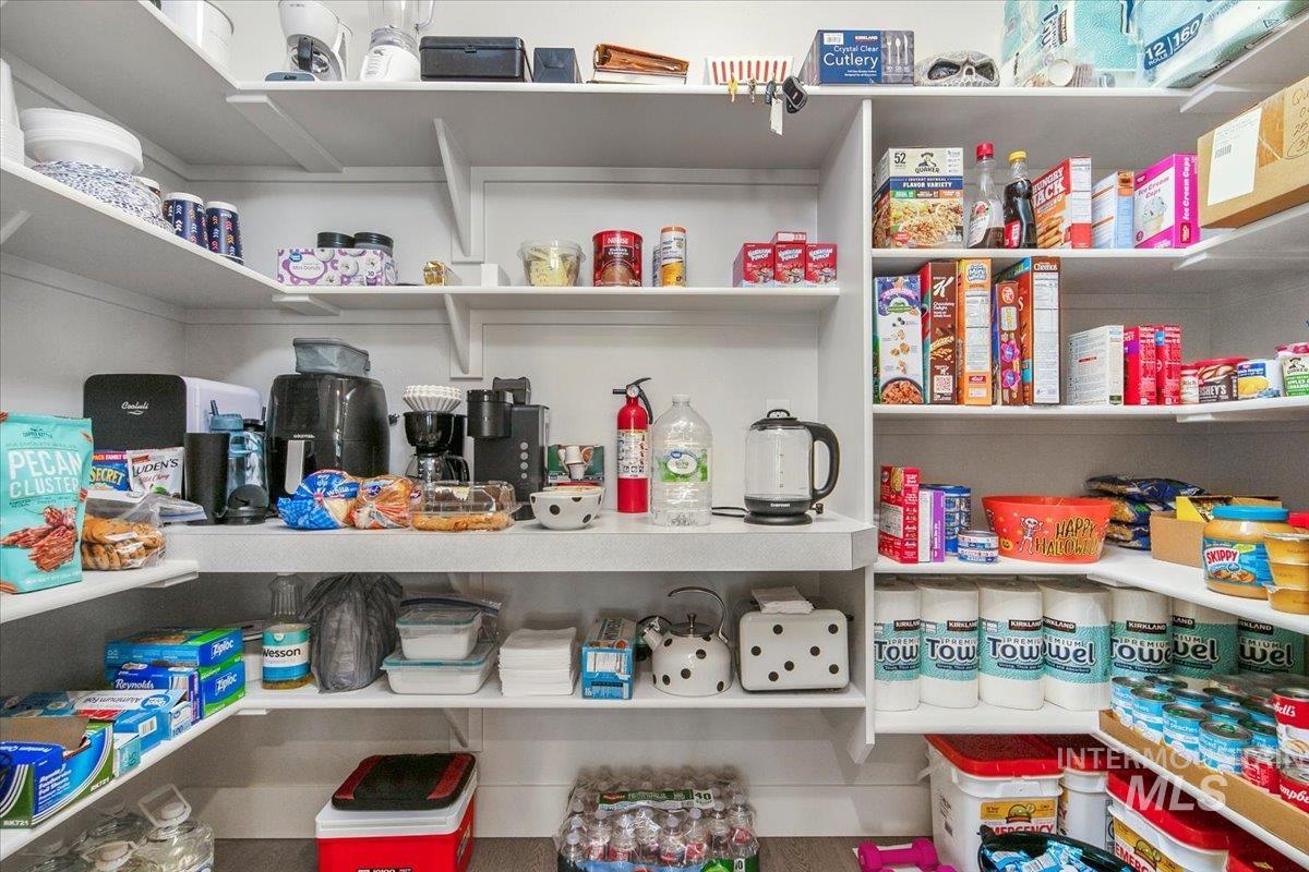 1685 Shoal Point Ave, Middleton, Idaho 83644, 4 Bedrooms, 2.5 Bathrooms, Residential For Sale, Price $649,900,MLS 98964865