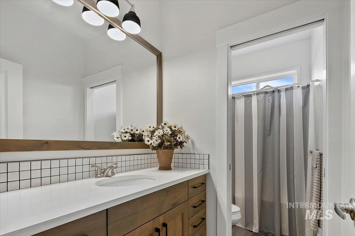 1685 Shoal Point Ave, Middleton, Idaho 83644, 4 Bedrooms, 2.5 Bathrooms, Residential For Sale, Price $649,900,MLS 98964865