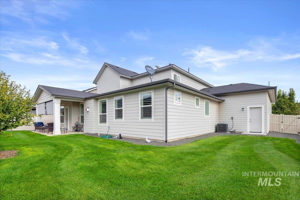 1685 Shoal Point Ave, Middleton, Idaho 83644, 4 Bedrooms, 2.5 Bathrooms, Residential For Sale, Price $649,900,MLS 98964865