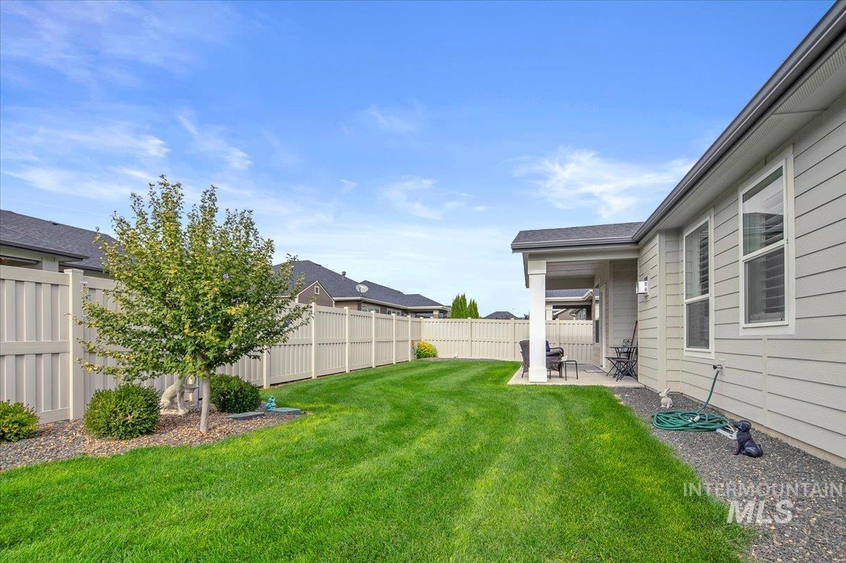 1685 Shoal Point Ave, Middleton, Idaho 83644, 4 Bedrooms, 2.5 Bathrooms, Residential For Sale, Price $649,900,MLS 98964865