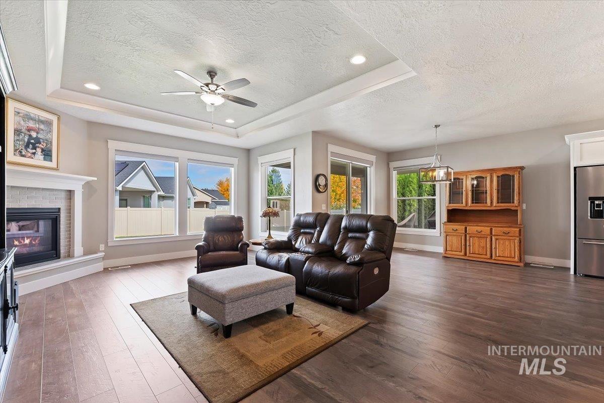 4531 S Lava Springs Loop, Nampa, Idaho 83686, 3 Bedrooms, 2 Bathrooms, Residential For Sale, Price $499,900,MLS 98964870