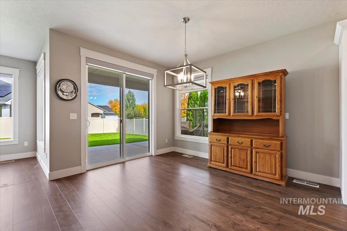 4531 S Lava Springs Loop, Nampa, Idaho 83686, 3 Bedrooms, 2 Bathrooms, Residential For Sale, Price $499,900,MLS 98964870