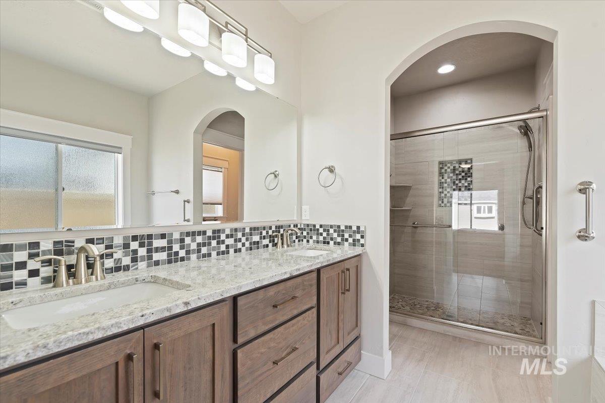 4531 S Lava Springs Loop, Nampa, Idaho 83686, 3 Bedrooms, 2 Bathrooms, Residential For Sale, Price $499,900,MLS 98964870