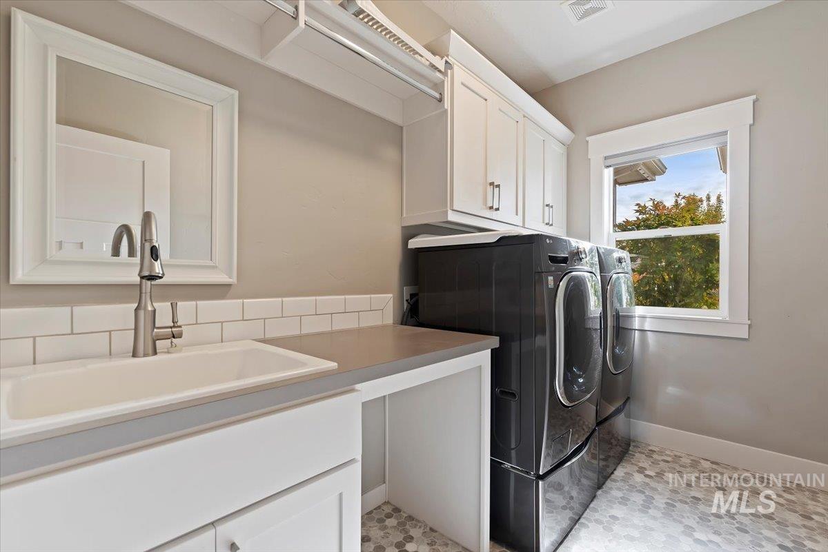 4531 S Lava Springs Loop, Nampa, Idaho 83686, 3 Bedrooms, 2 Bathrooms, Residential For Sale, Price $499,900,MLS 98964870