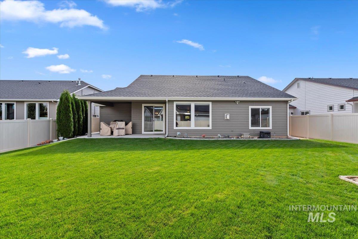 4531 S Lava Springs Loop, Nampa, Idaho 83686, 3 Bedrooms, 2 Bathrooms, Residential For Sale, Price $499,900,MLS 98964870