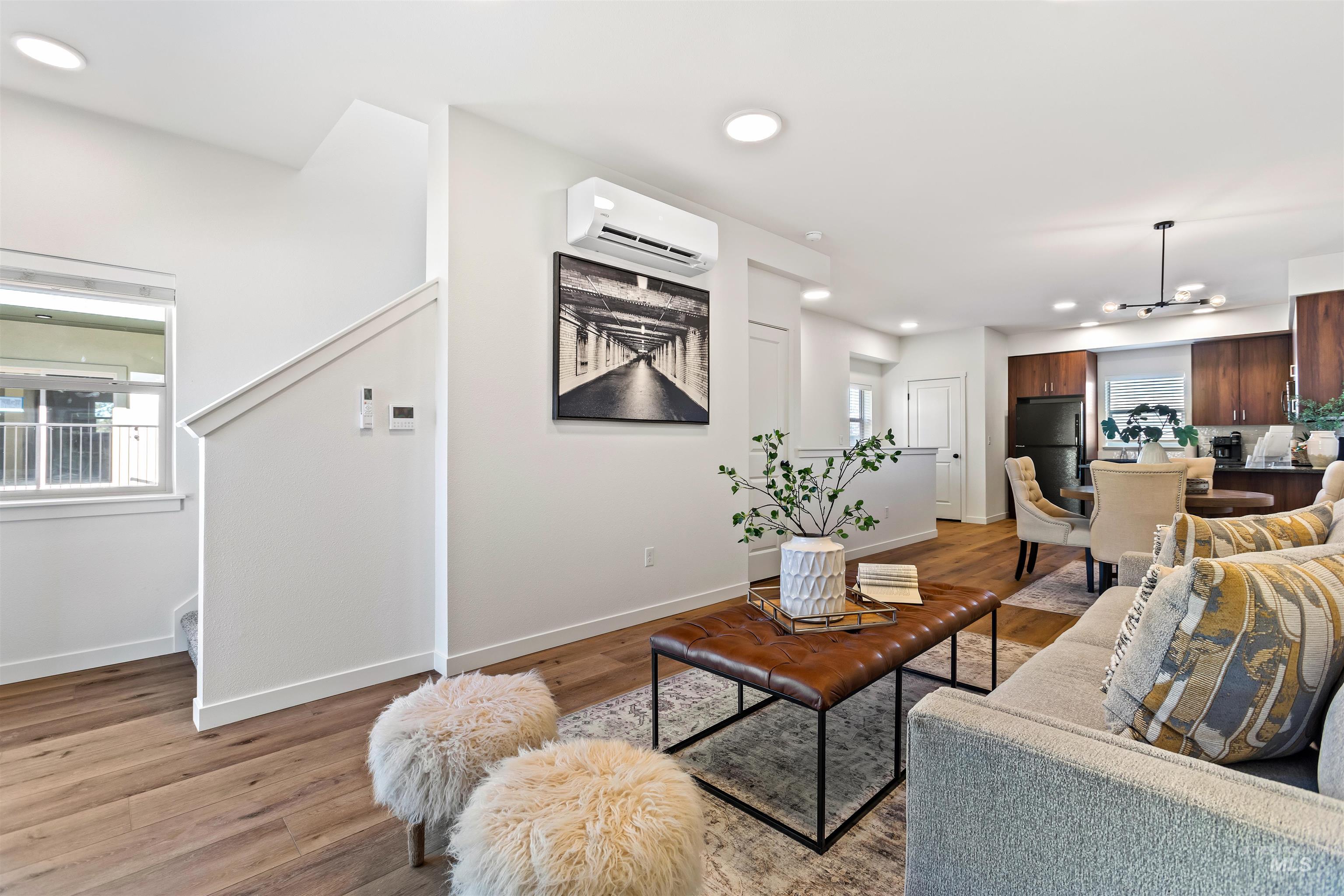 7439 W Swain Lane, Garden City, Idaho 83714, 3 Bedrooms, 3 Bathrooms, Residential For Sale, Price $439,000,MLS 98964874