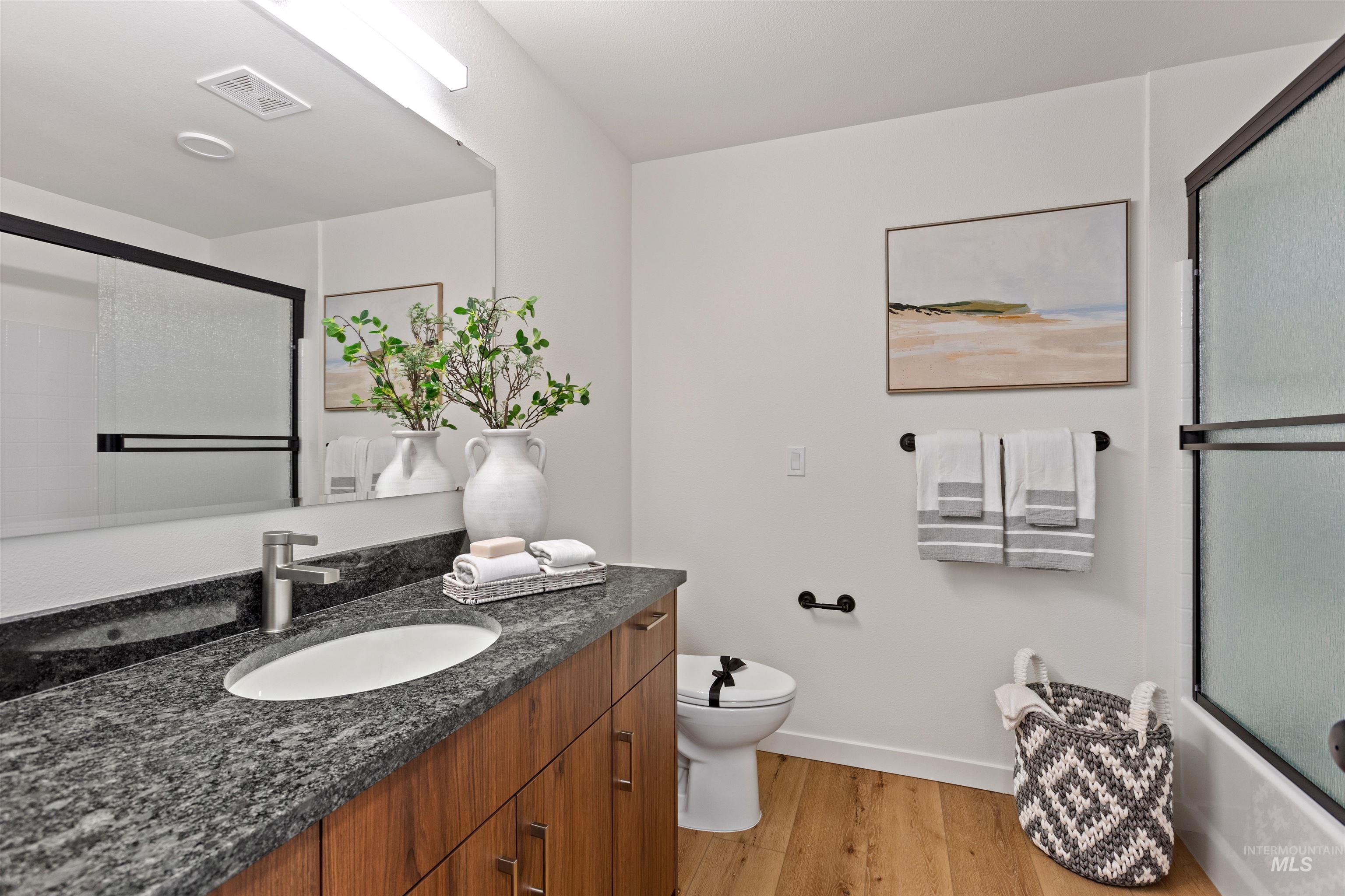 7439 W Swain Lane, Garden City, Idaho 83714, 3 Bedrooms, 3 Bathrooms, Residential For Sale, Price $439,000,MLS 98964874